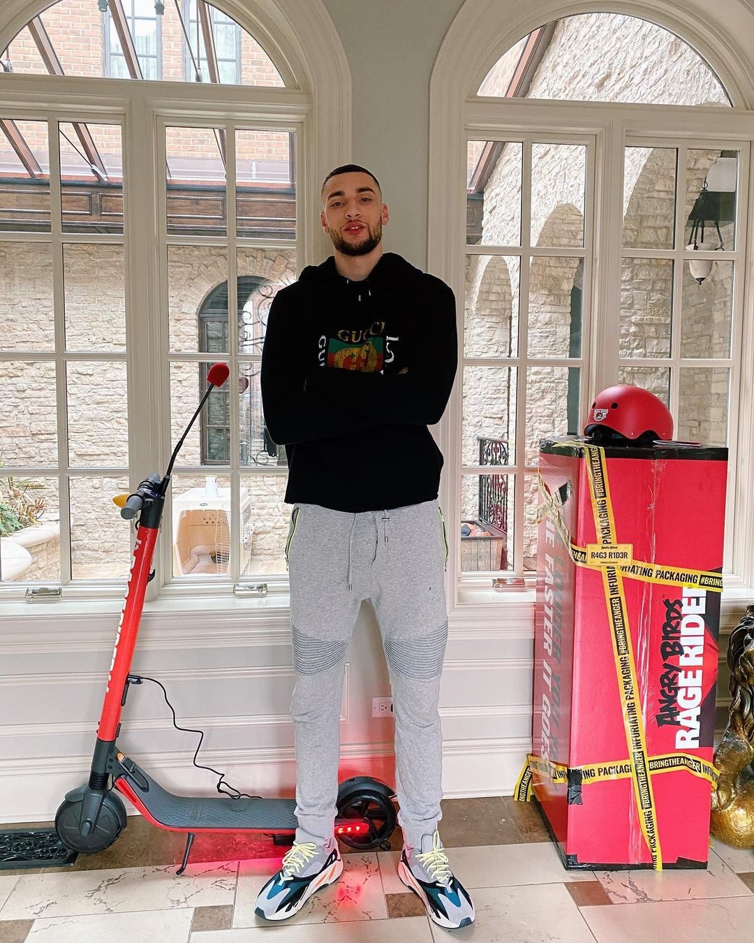 zach lavine mua giay tang fan anh 3