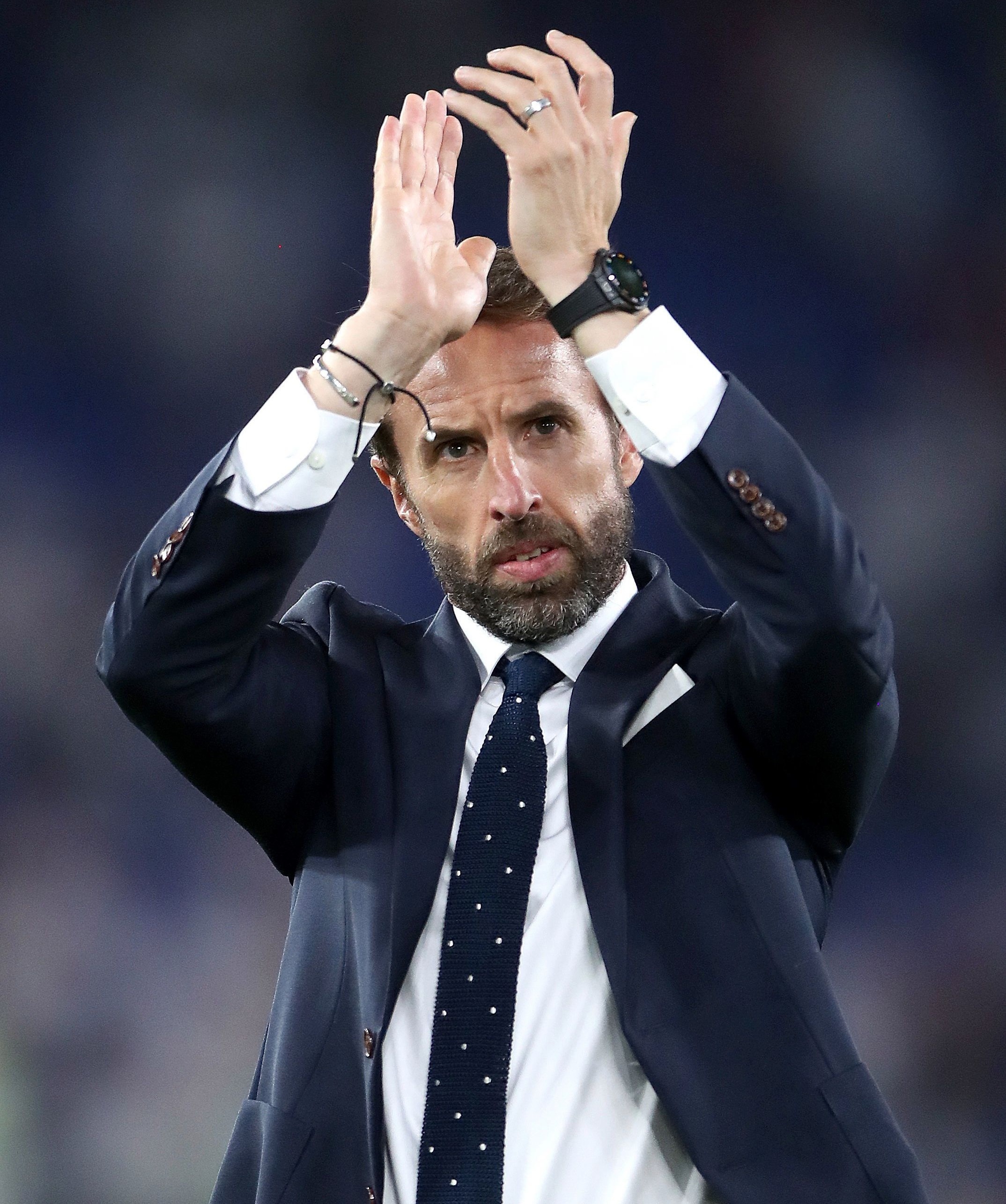 huan luyen vien Gareth Southgate deo dong ho hiem anh 1