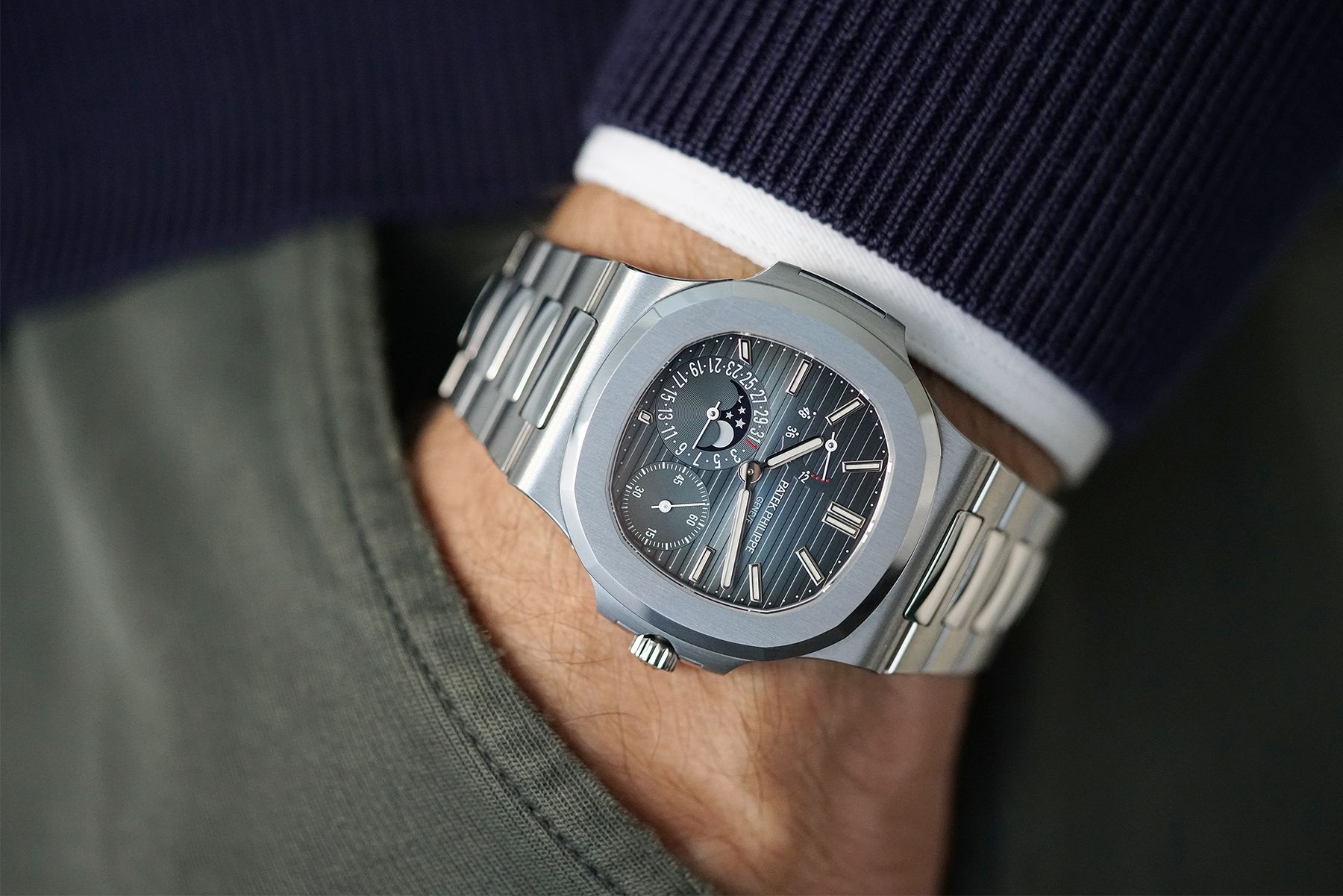 cau thu bong da deo dong ho gi anh 16