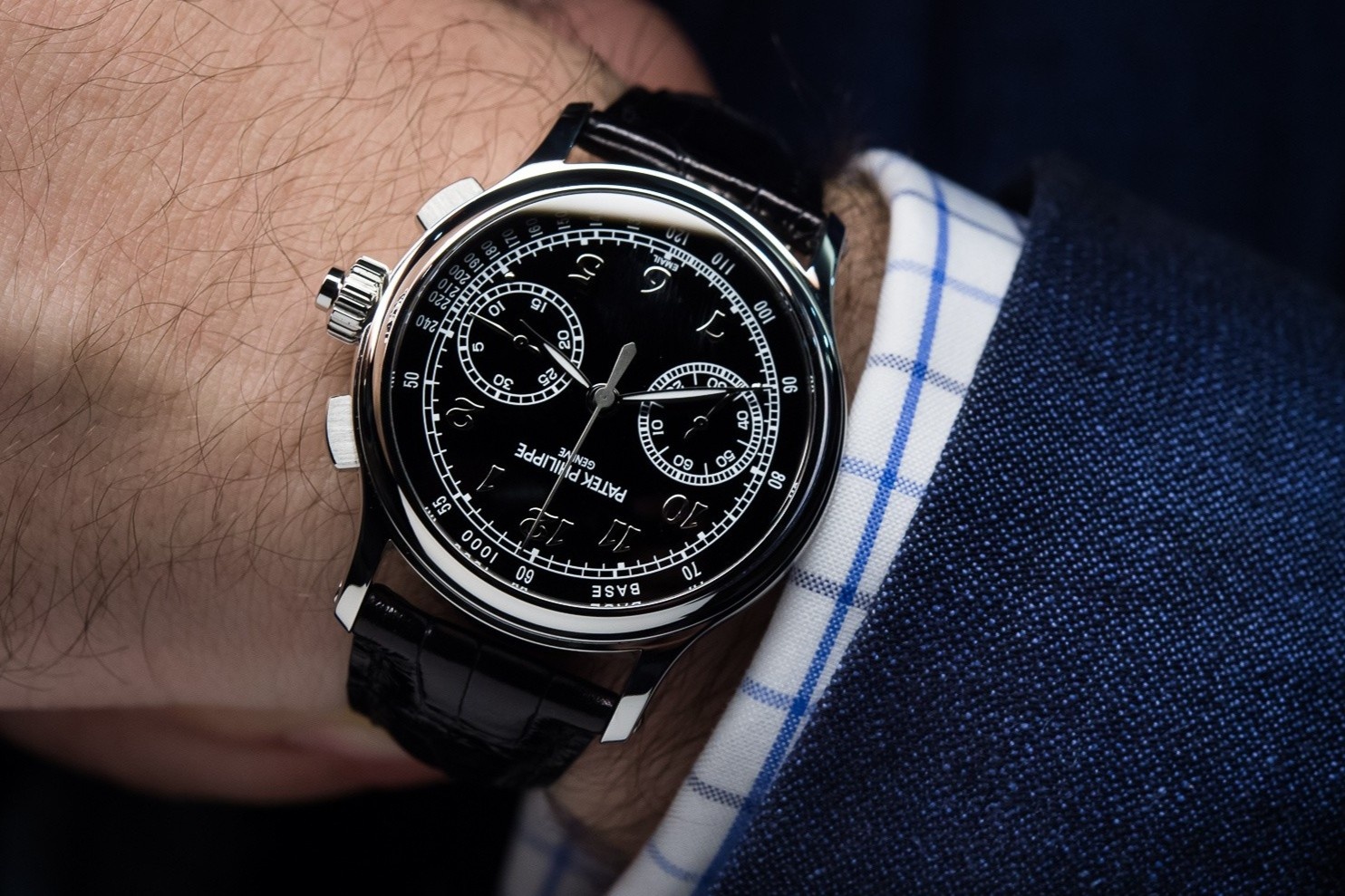 cau thu bong da deo dong ho gi anh 7