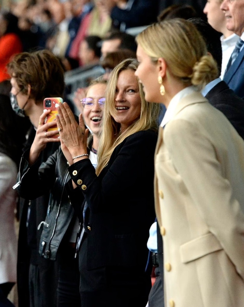 nguoi mau kate moss xem chung ket euro anh 1