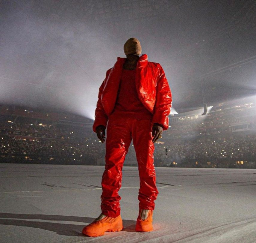 kanye west và kim kardashian mặc đồ đôi ảnh 2 kanye west va kim kardashian mac do doi anh 2