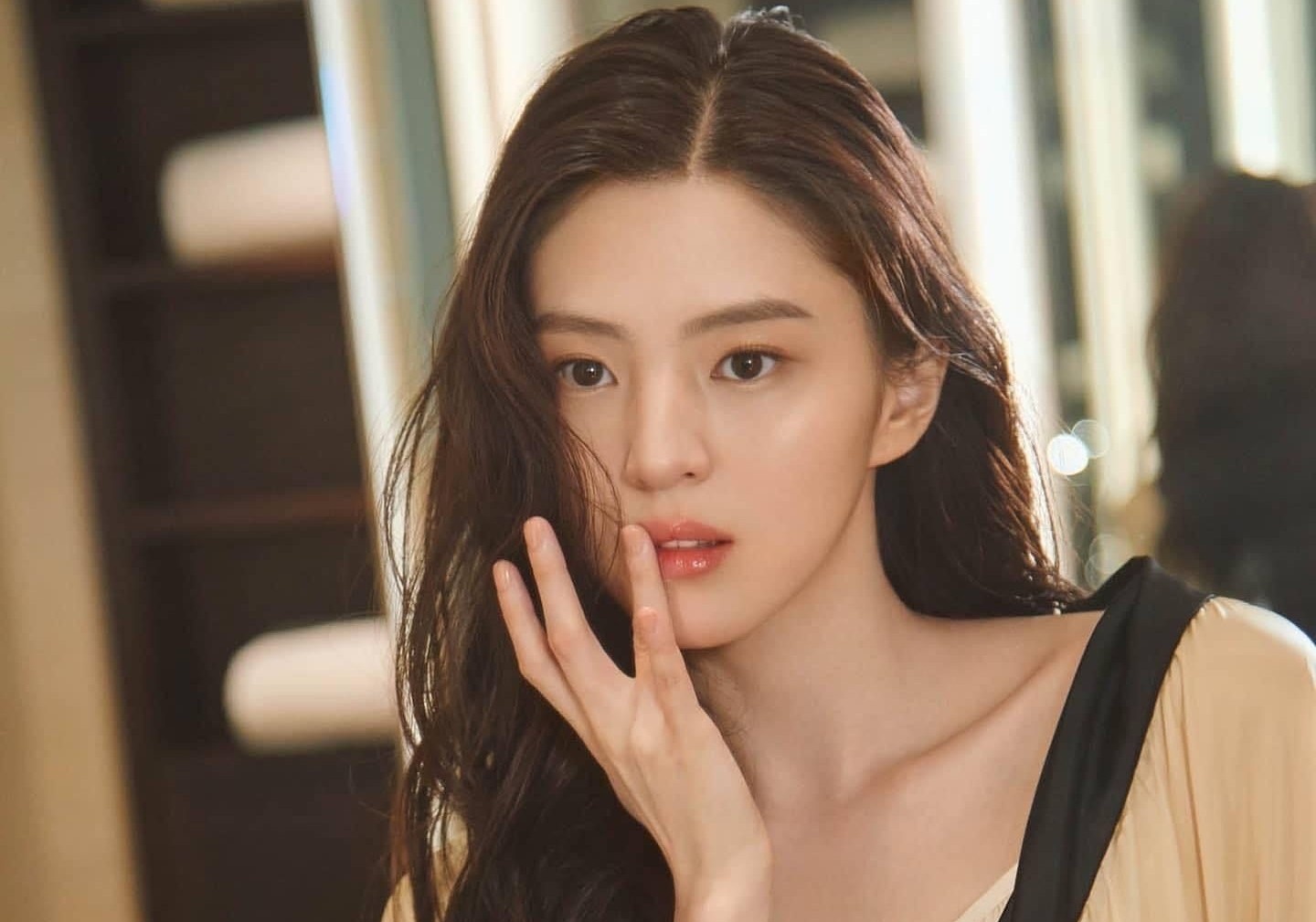 Meo trang diem han che gay mun hinh anh