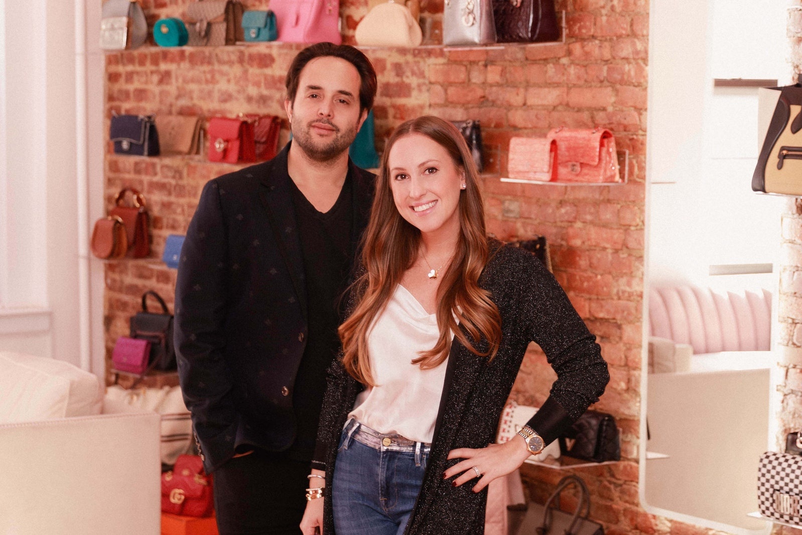 thi truong cho thue trang suc cao cap anh 1