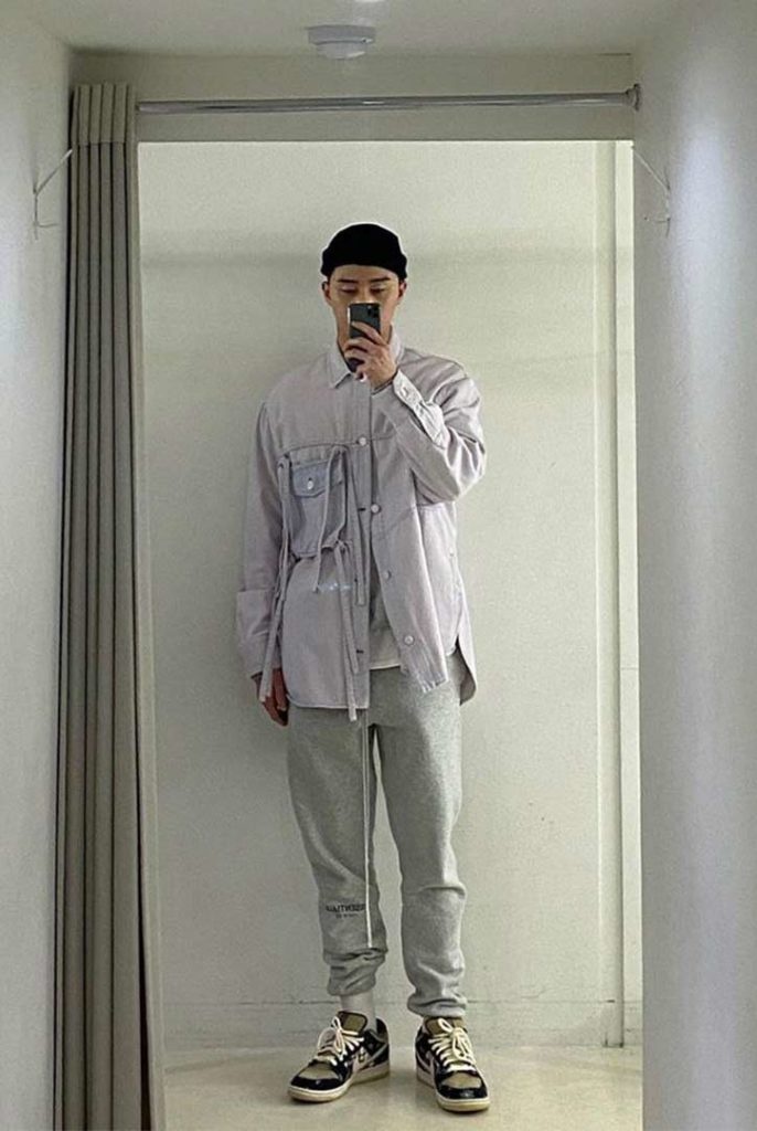 park seo joon di giay nike anh 2