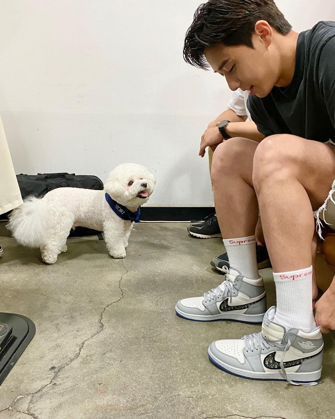 park seo joon di giay nike anh 1