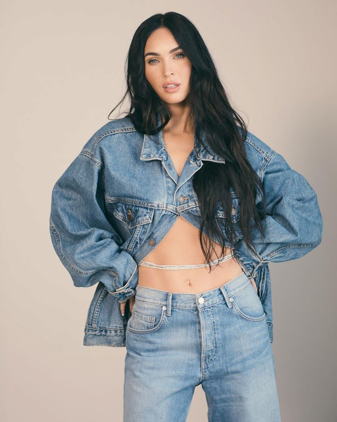 megan fox mac do khoe eo thon anh 6