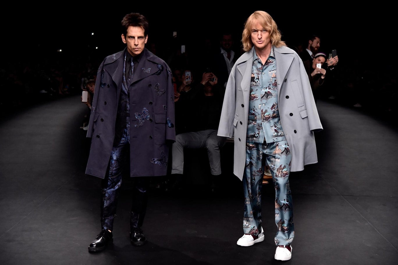 khoanh khac gay soc cua thoi trang anh 12