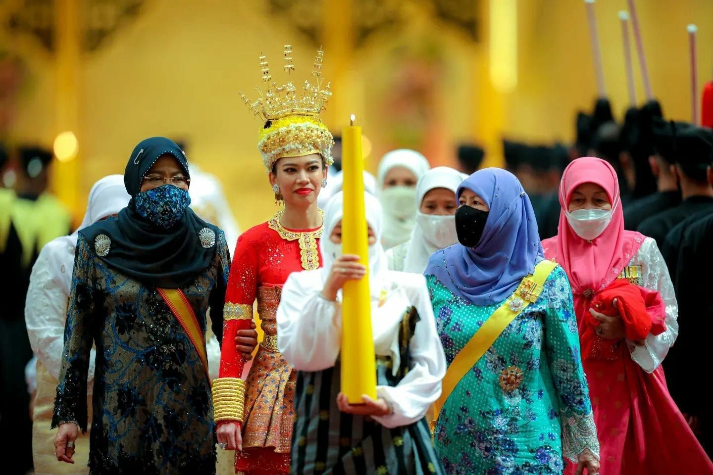 trang phuc cuoi cua cong chua brunei anh 7