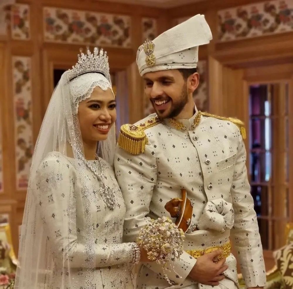 trang phuc cuoi cua cong chua brunei anh 3