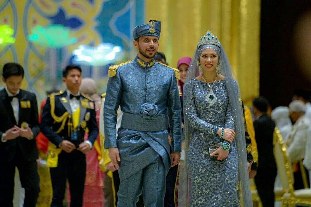 trang phuc cuoi cua cong chua brunei anh 6