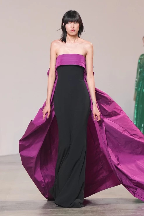 sao Việt ở show thời trang nước ngoài ảnh 14 sao Viet o show thoi trang nuoc ngoai anh 14