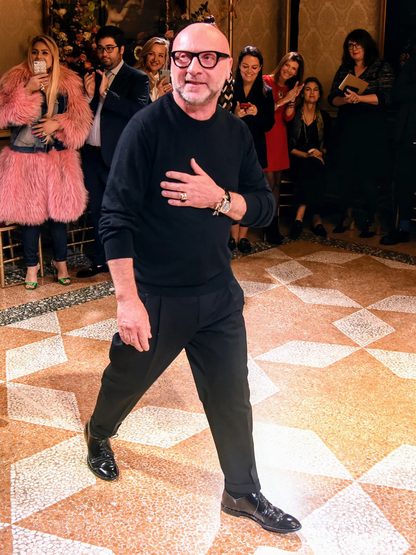 nha thiet ke thoi trang giau nhat anh 6