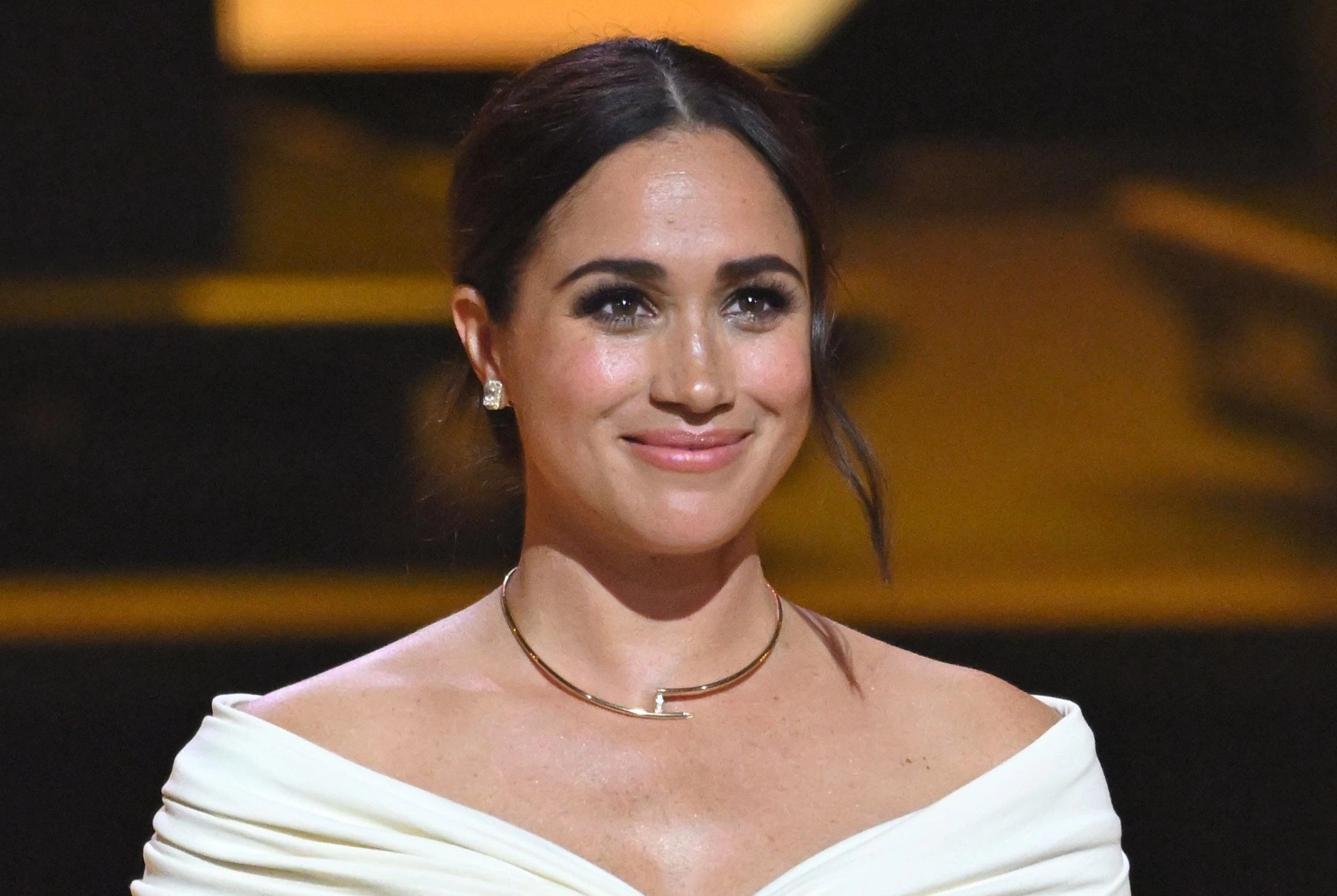 9 mon trang suc dat nhat cua Meghan Markle hinh anh