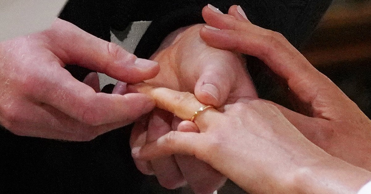 trang suc dat nhat cua Meghan Markle anh 9