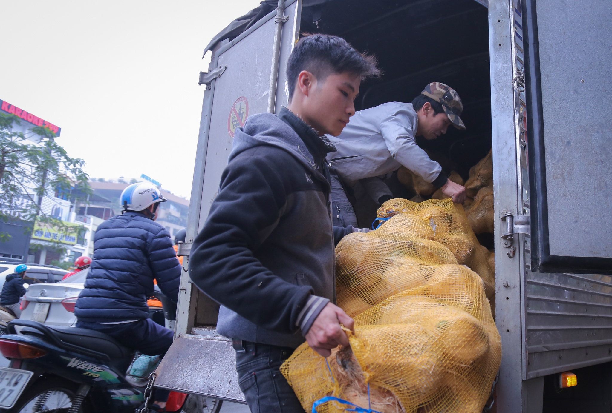 dua lam mut Tet dat hang anh 7