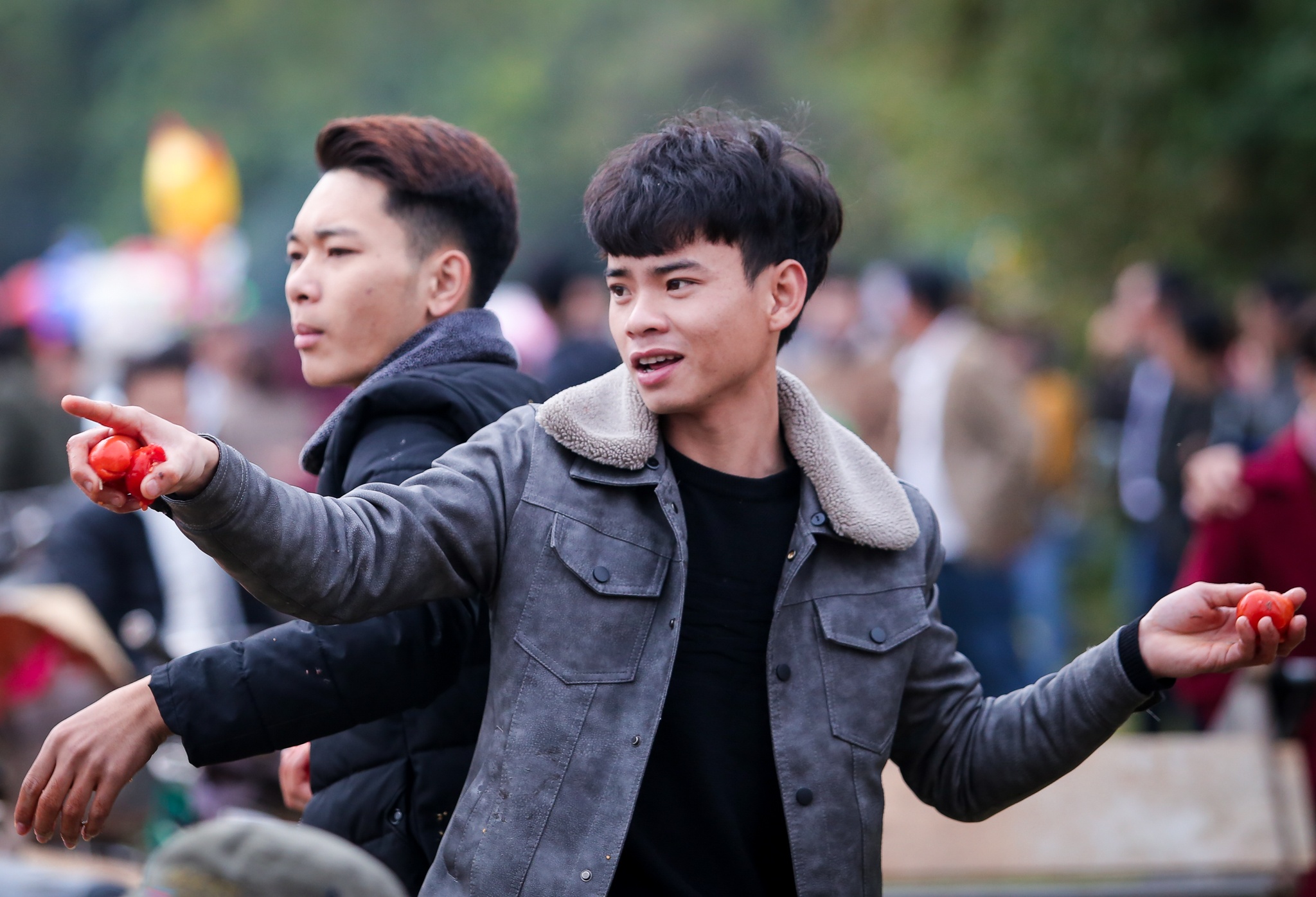 nem ca chua cau may anh 7