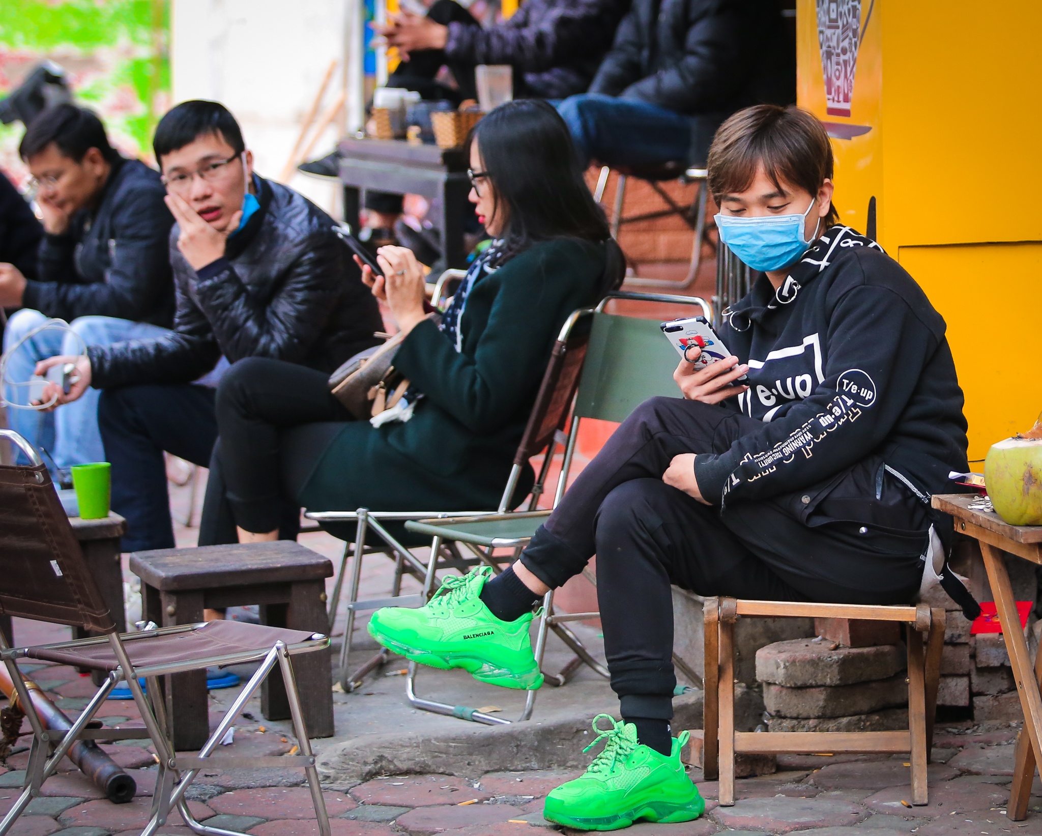 Nguoi dan Cau Giay so bi lay virus anh 10