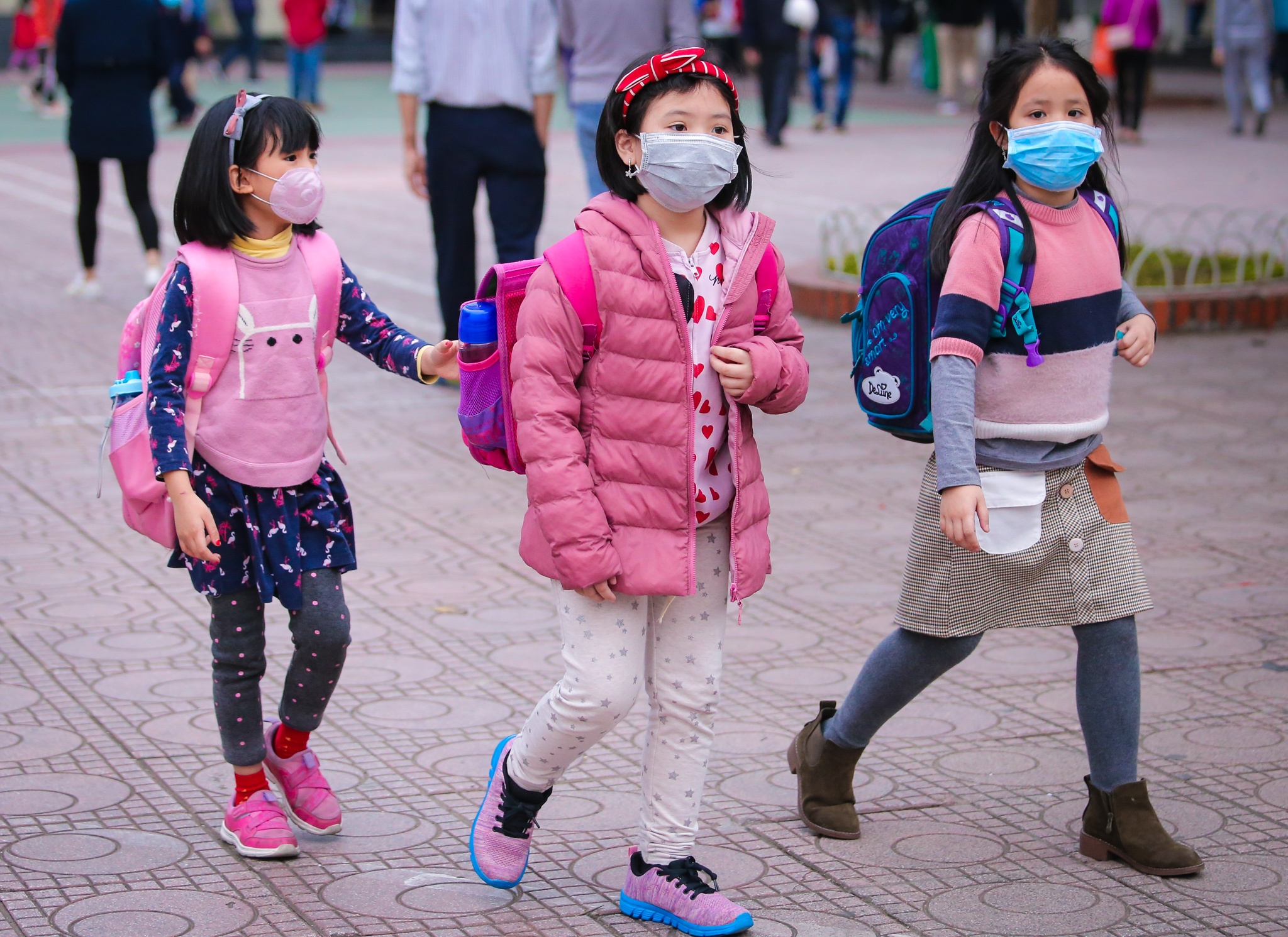 Nguoi dan Cau Giay so bi lay virus anh 16