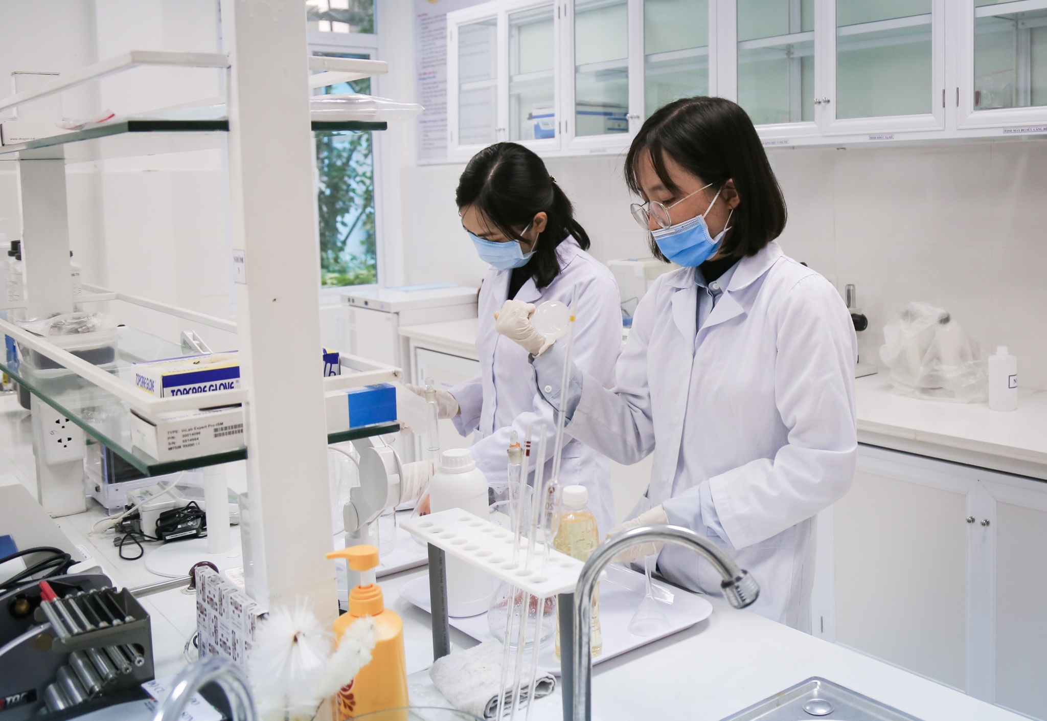 nước rửa tay miễn phí ảnh 1 nuoc rua tay mien phi anh 1