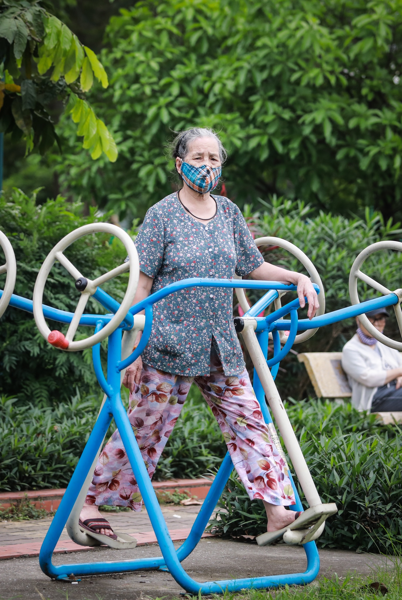 Nhieu cap doi chon ho Tay la diem hong gio giua dich benh anh 9