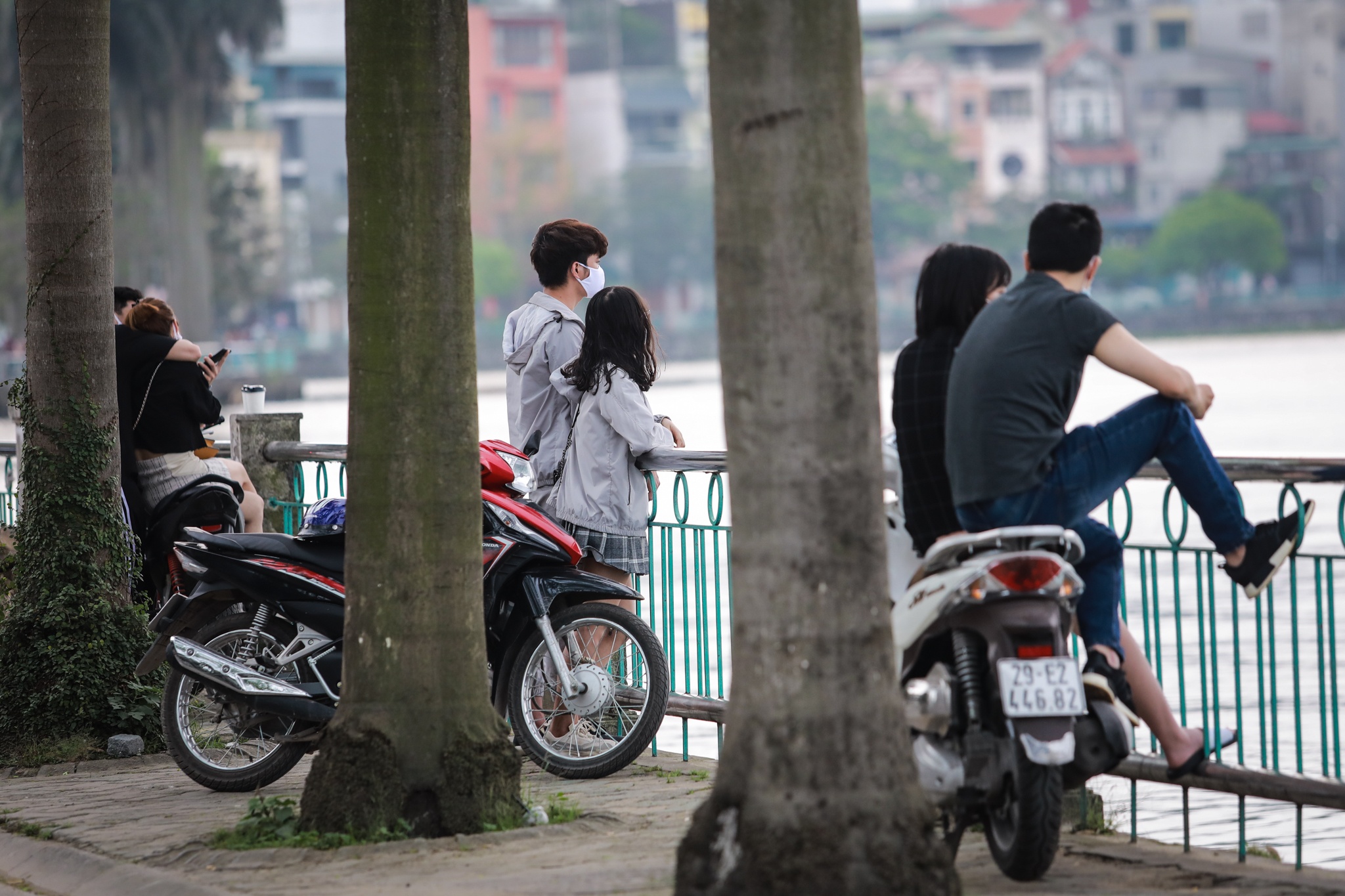 Nhieu cap doi chon ho Tay la diem hong gio giua dich benh anh 4