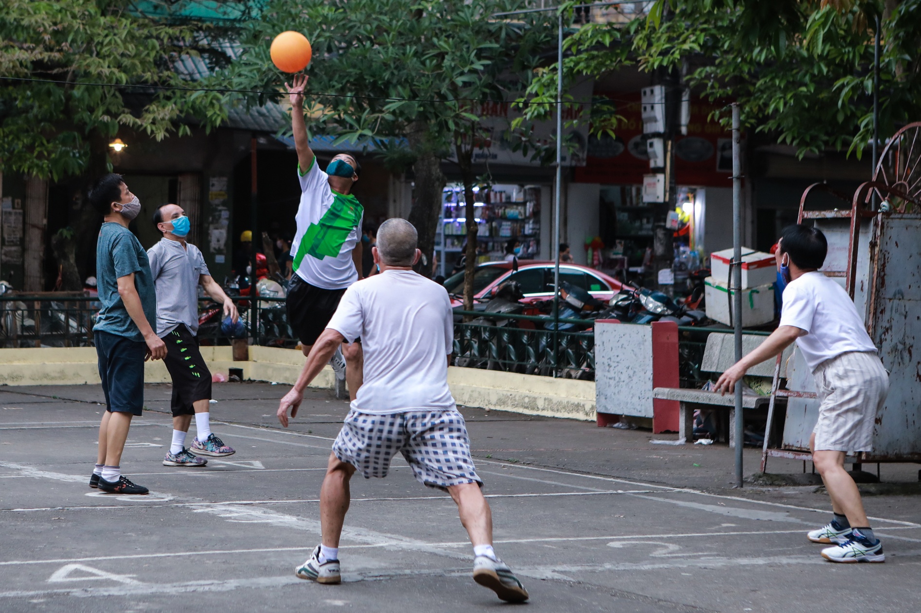 Tu tap trong dich Covid-19 anh 2