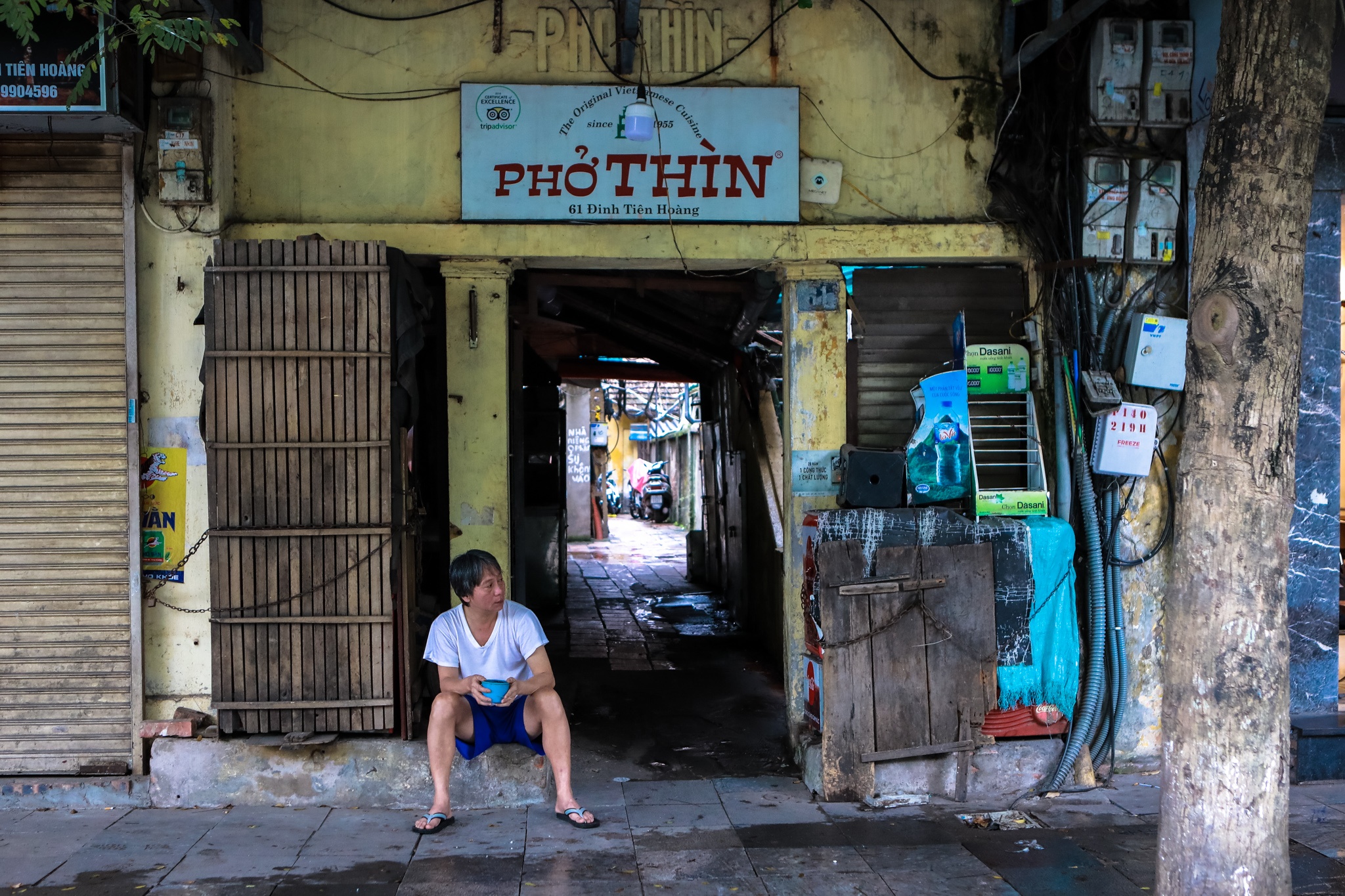 Nguoi Ha Noi doi mua di an pho anh 4