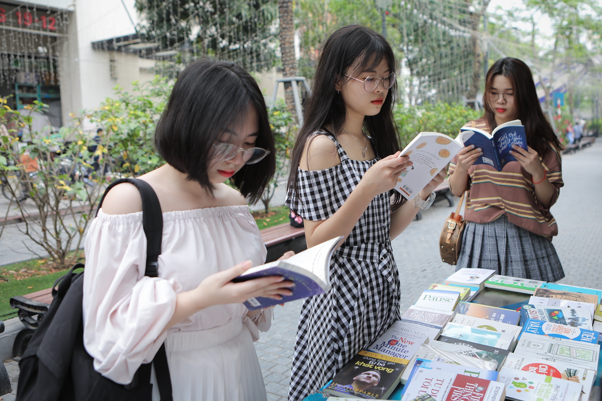 Pho sach Ha Noi anh 3