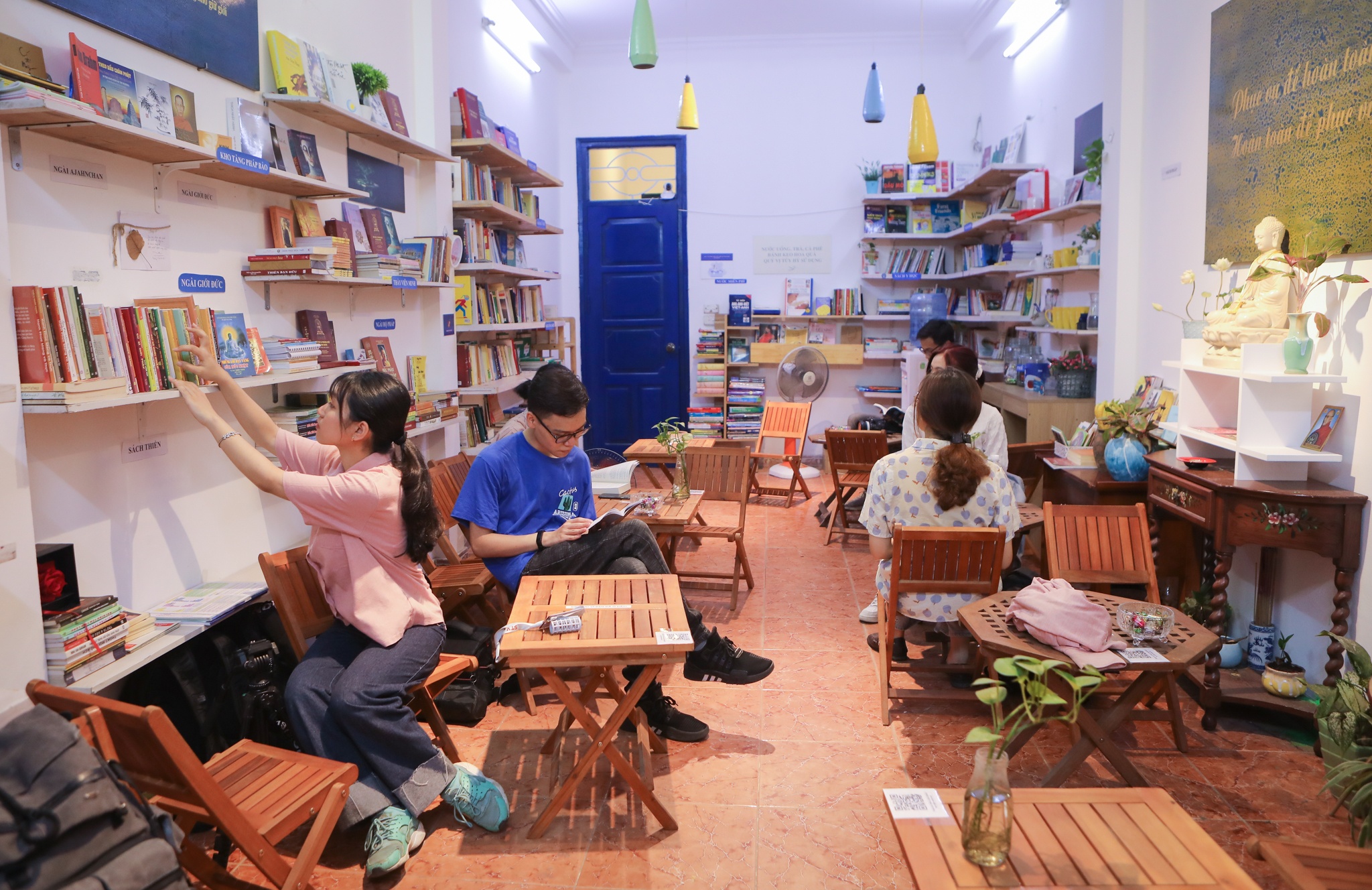 Doc sach mien phi anh 1