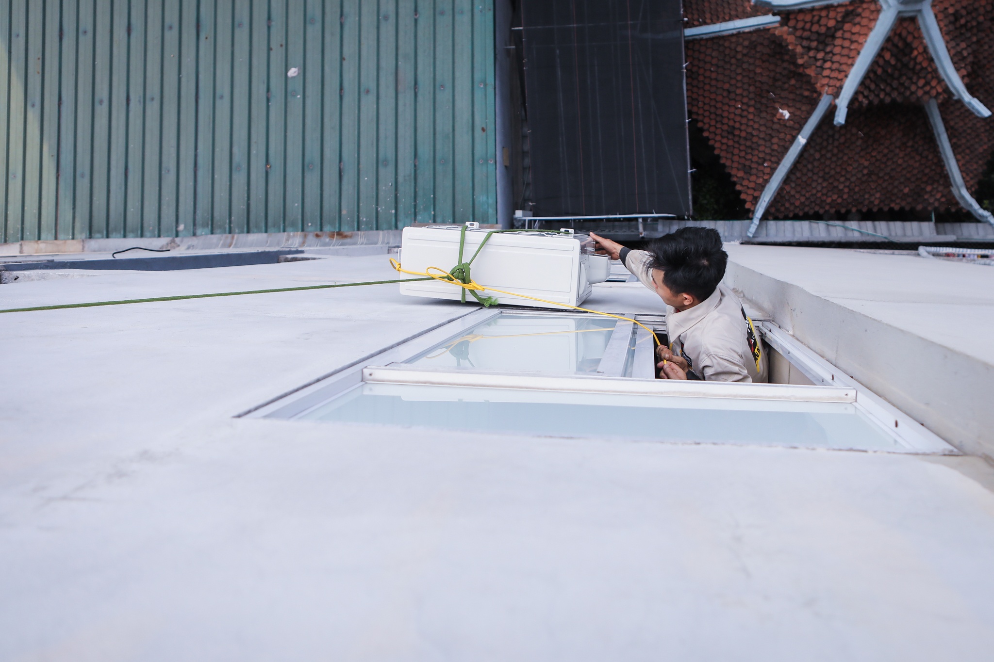 mot ngay cua tho sua dieu hoa anh 13