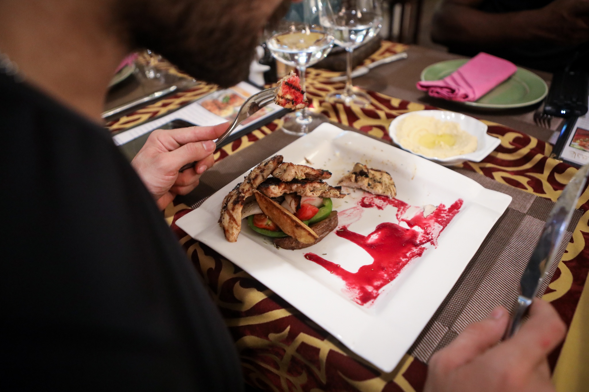 mot ngay cua nguoi nuoc ngoai tai Viet Nam anh 14