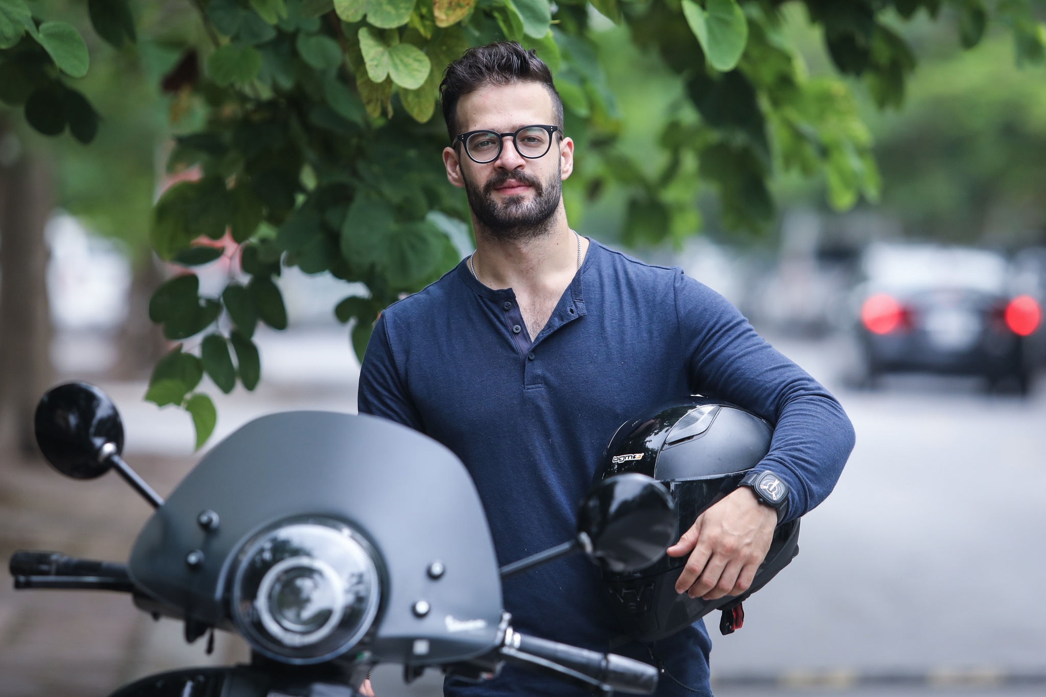 mot ngay cua nguoi nuoc ngoai tai Viet Nam anh 1