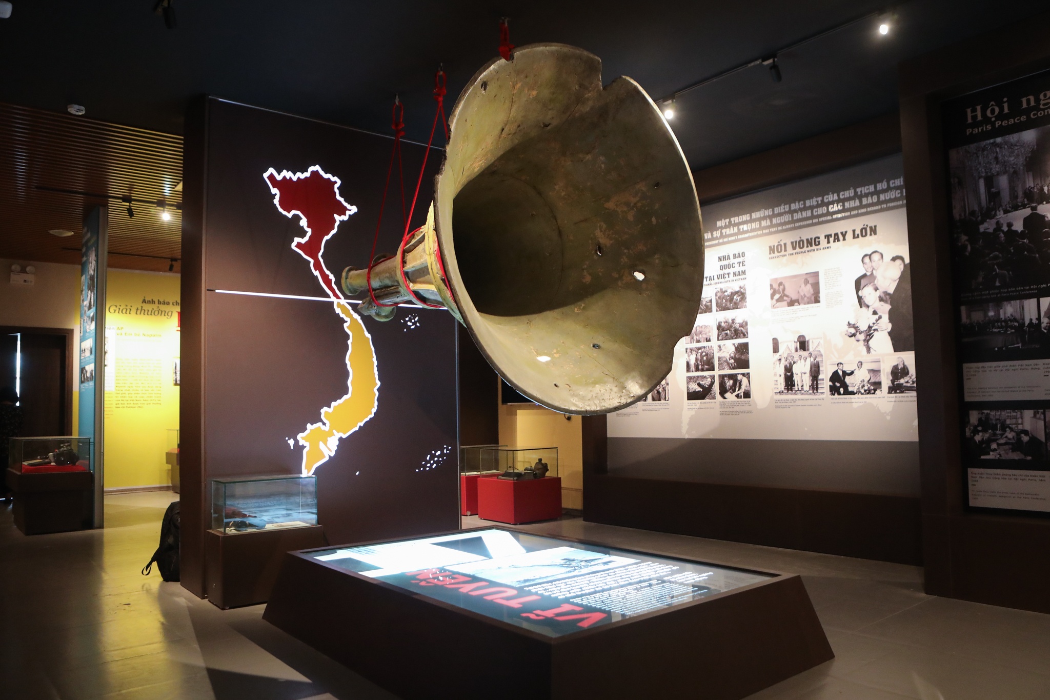 Bao tang Bao chi Viet Nam truoc ngay khai truong hinh anh