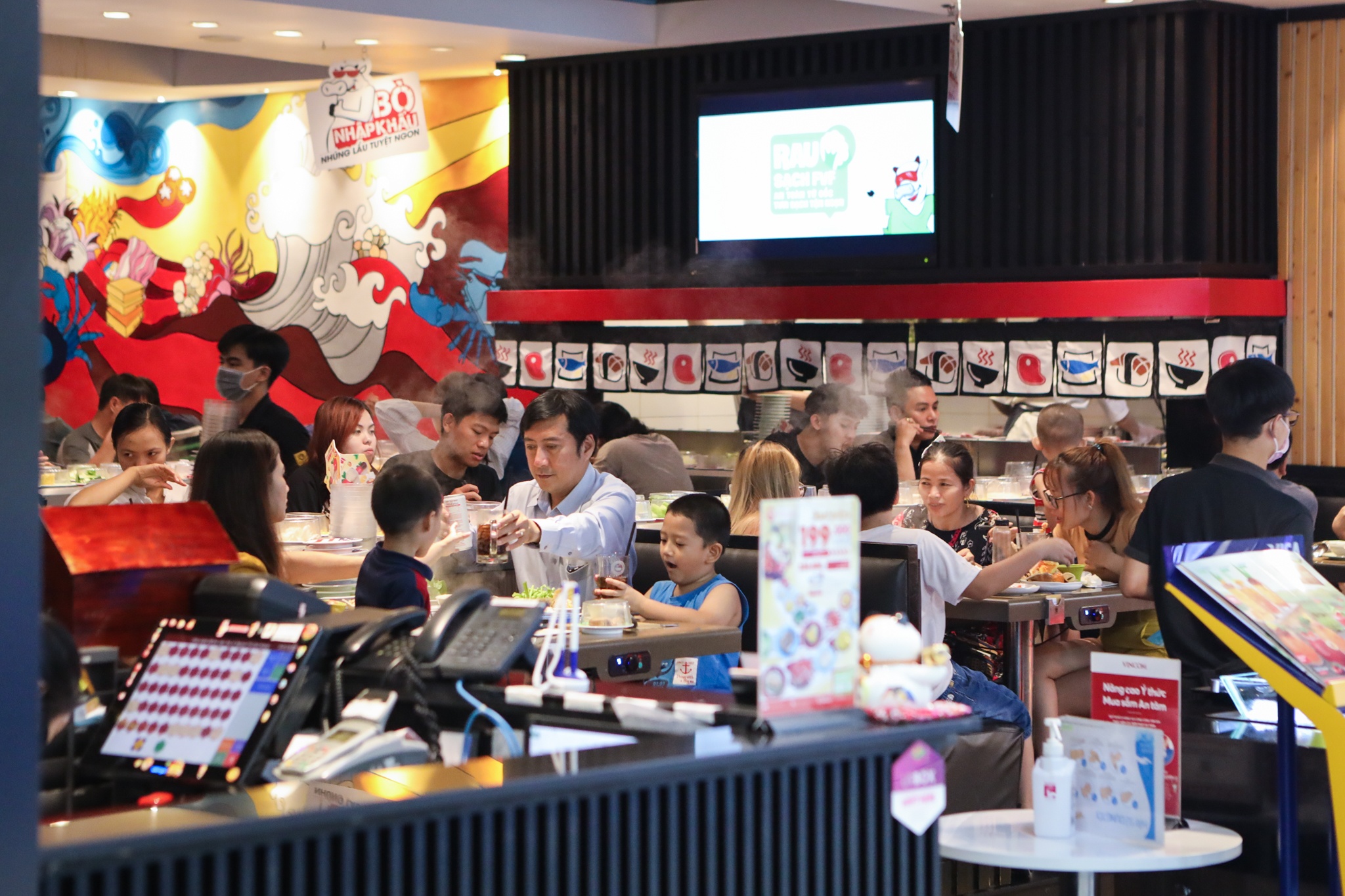 TTTM vang khach anh 8