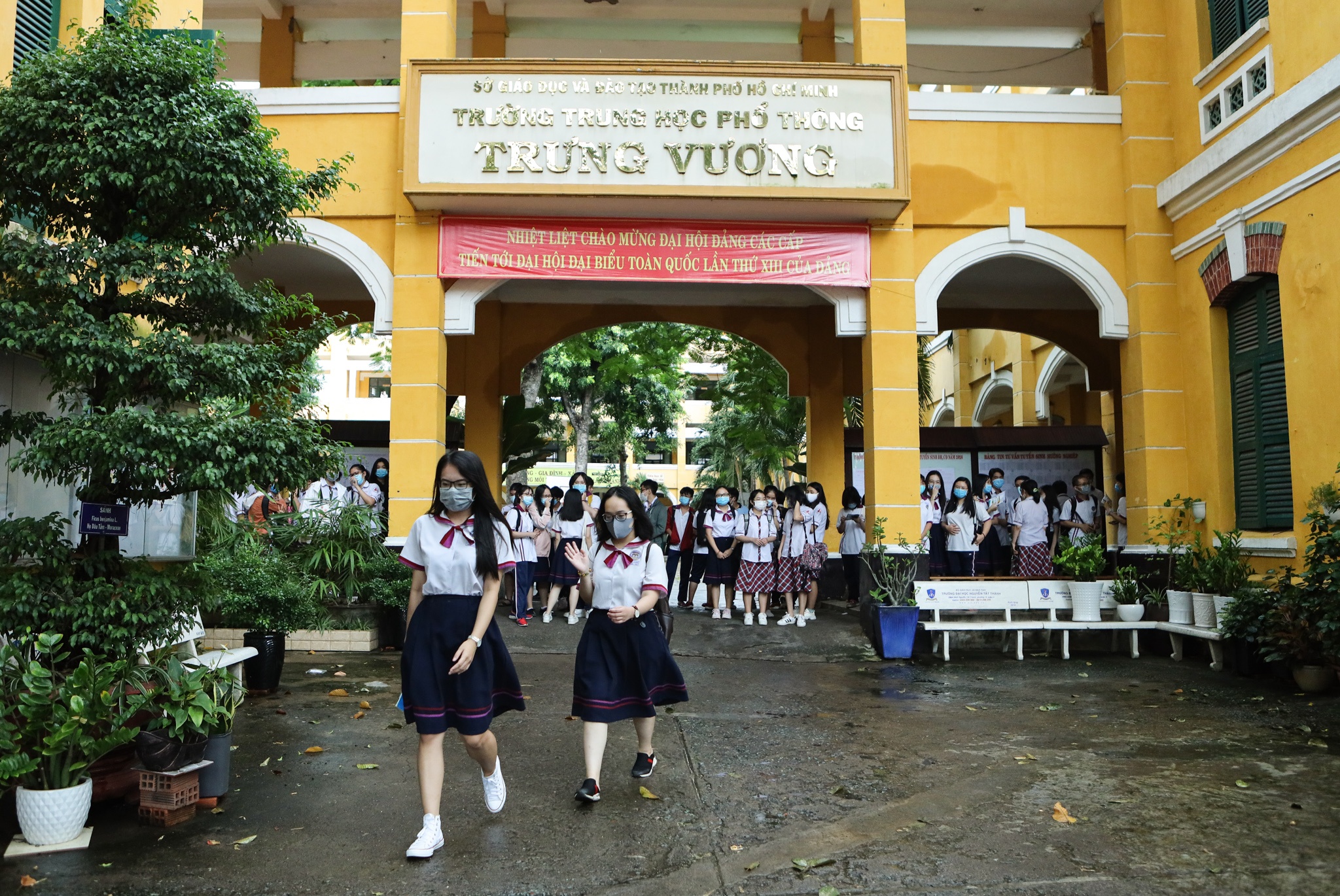 thi THPT Quoc Gia 2020 anh 1