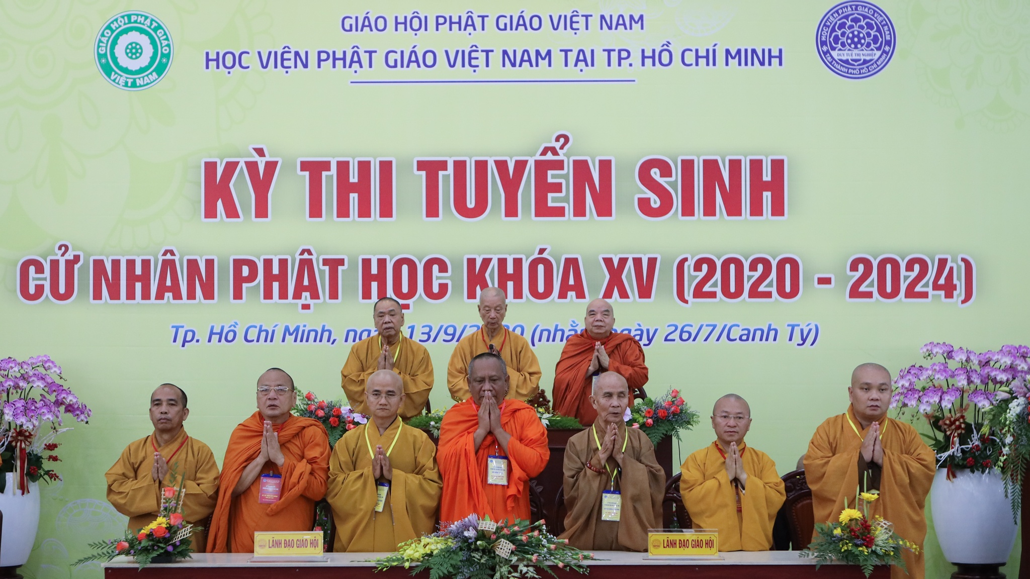 tăng ni thi đại học ảnh 15 tang ni thi dai hoc anh 15