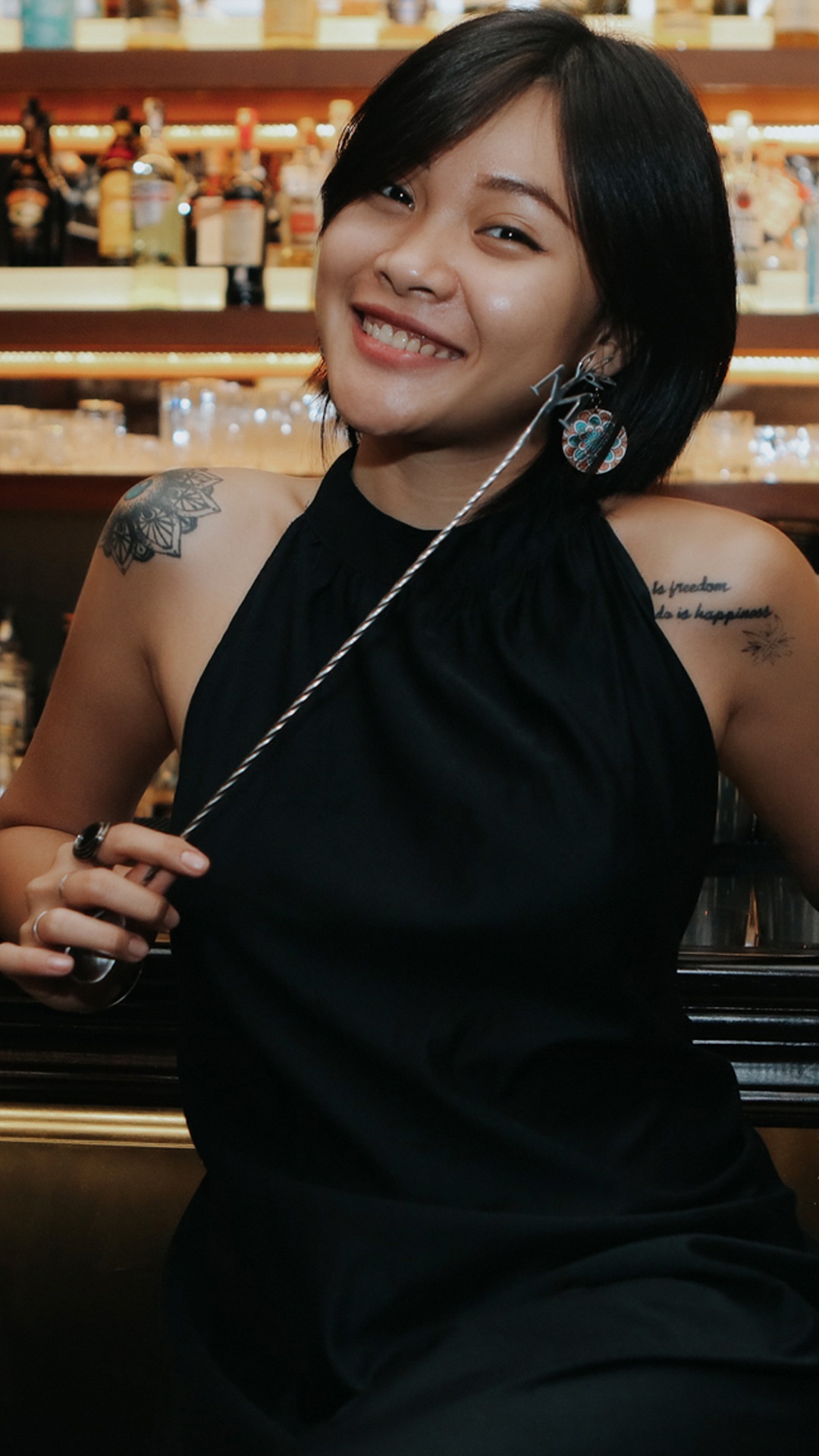 nữ bartender ảnh 2 nu bartender anh 2