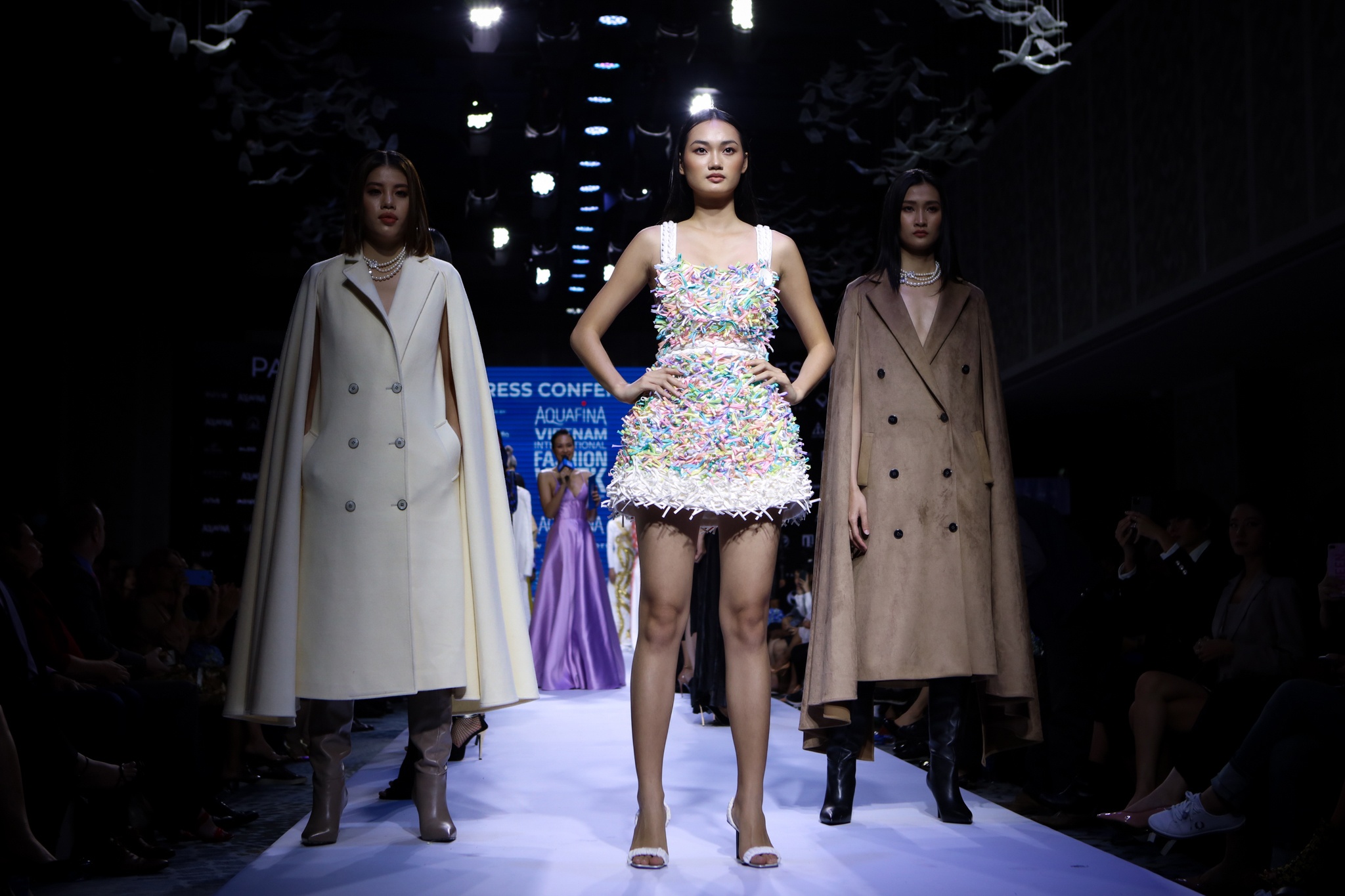 Cong Tri he lo bo suu tap mo man Aquafina VIFW 2020 hinh anh