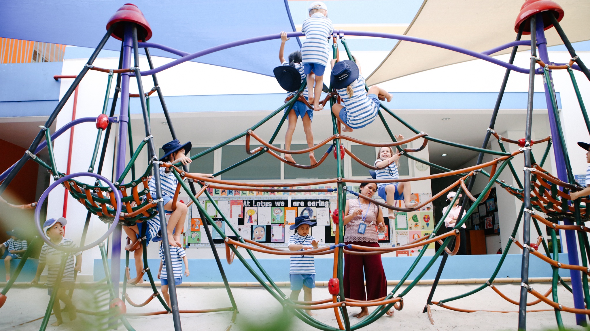 ngay nha giao Viet Nam anh 33