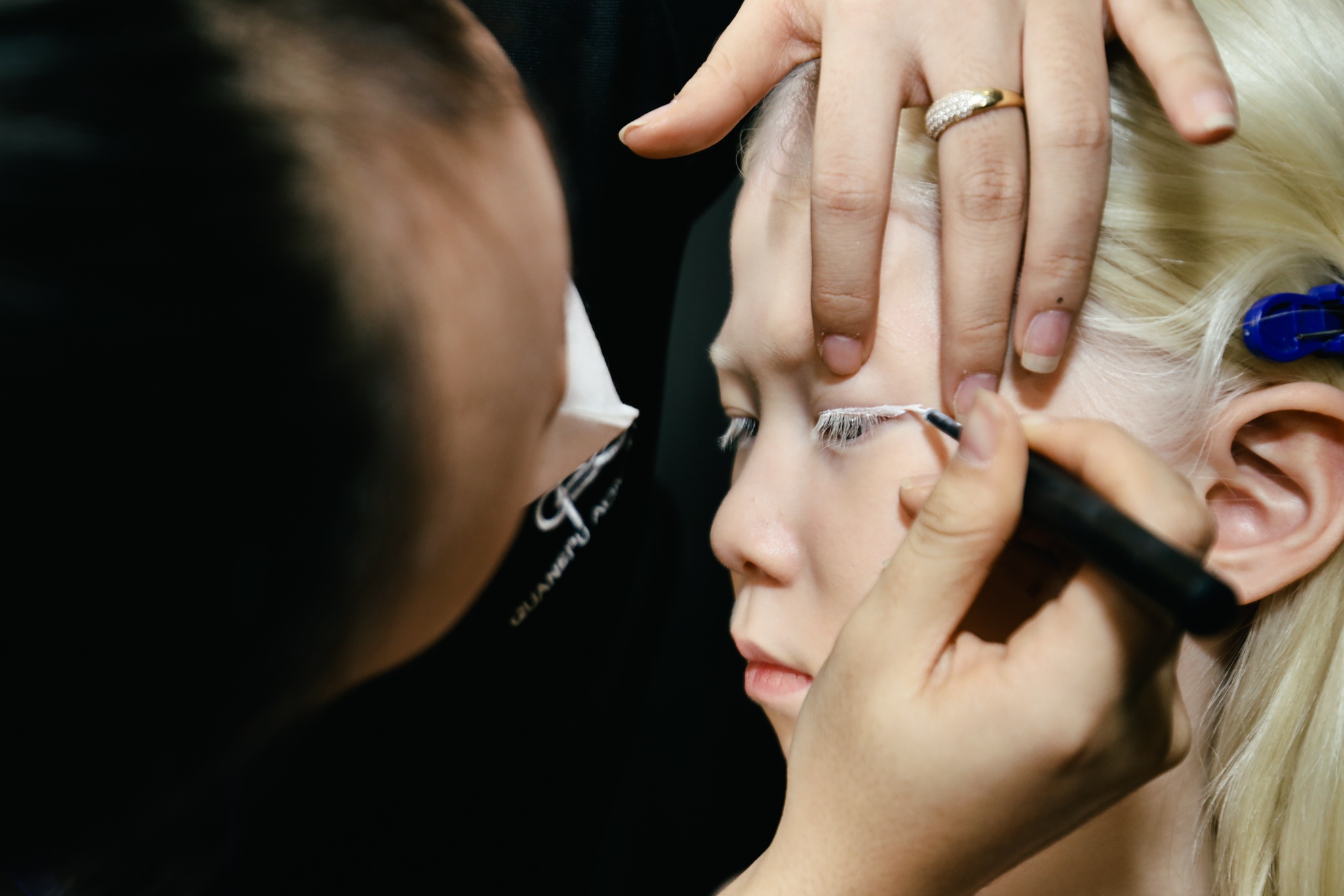 Aquafina Vietnam International Fashion Week 2020 ảnh 2 Aquafina Vietnam International Fashion Week 2020 anh 2