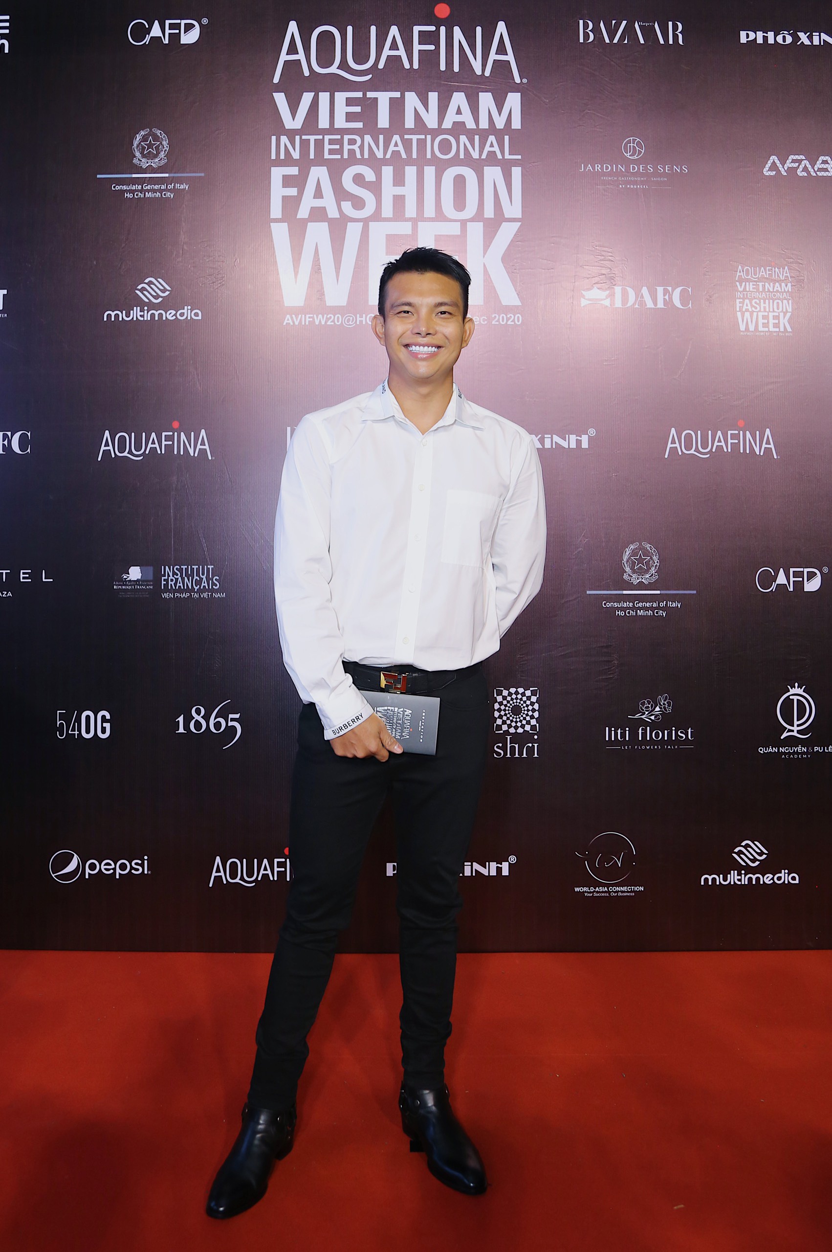 Aquafina Tuần lễ Thời trang Quốc tế Việt Nam 2020 ảnh 2 Aquafina Tuan le Thoi trang Quoc te Viet Nam 2020 anh 2