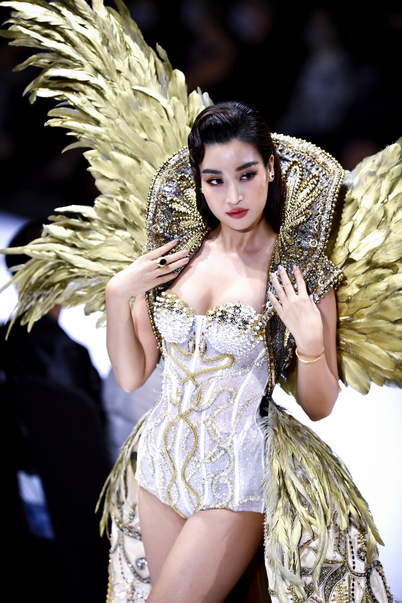 Aquafina Tuần lễ Thời trang Quốc tế Việt Nam 2020 ảnh 41 Aquafina Tuan le Thoi trang Quoc te Viet Nam 2020 anh 41