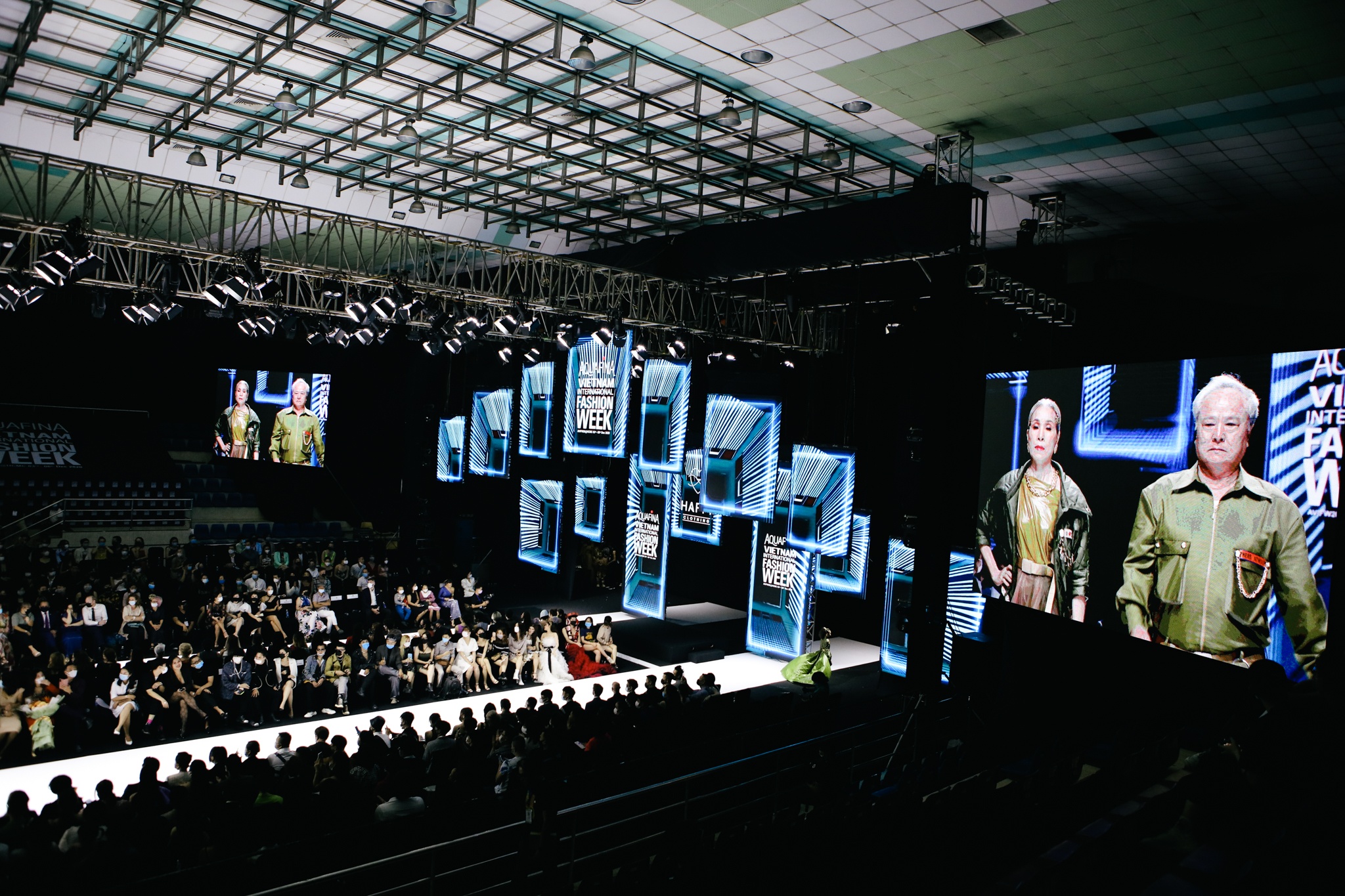 Aquafina Vietnam International Fashion Week 2020 ảnh 25 Aquafina Vietnam International Fashion Week 2020 anh 25