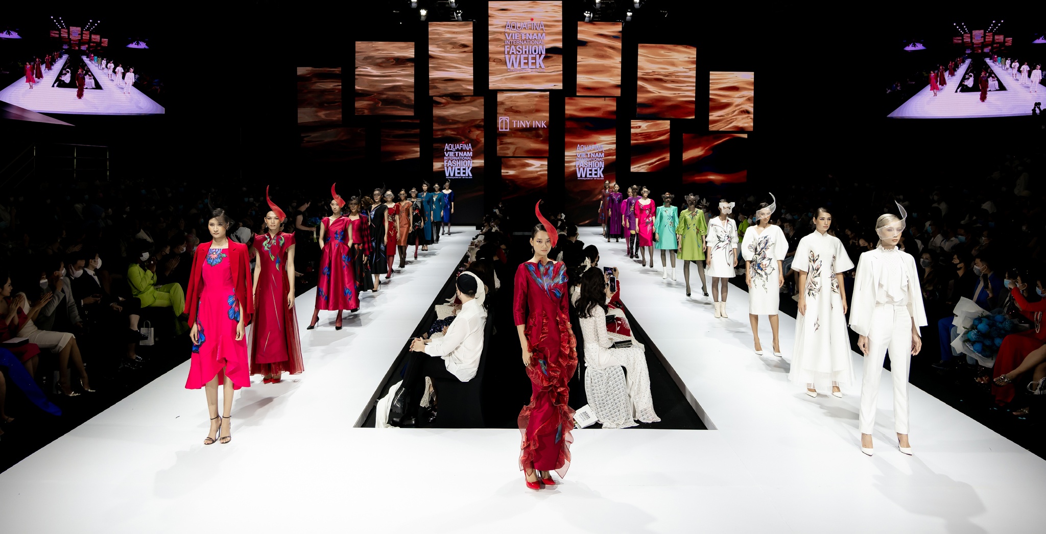 Aquafina Vietnam International Fashion Week 2020 ảnh 41 Aquafina Vietnam International Fashion Week 2020 anh 41
