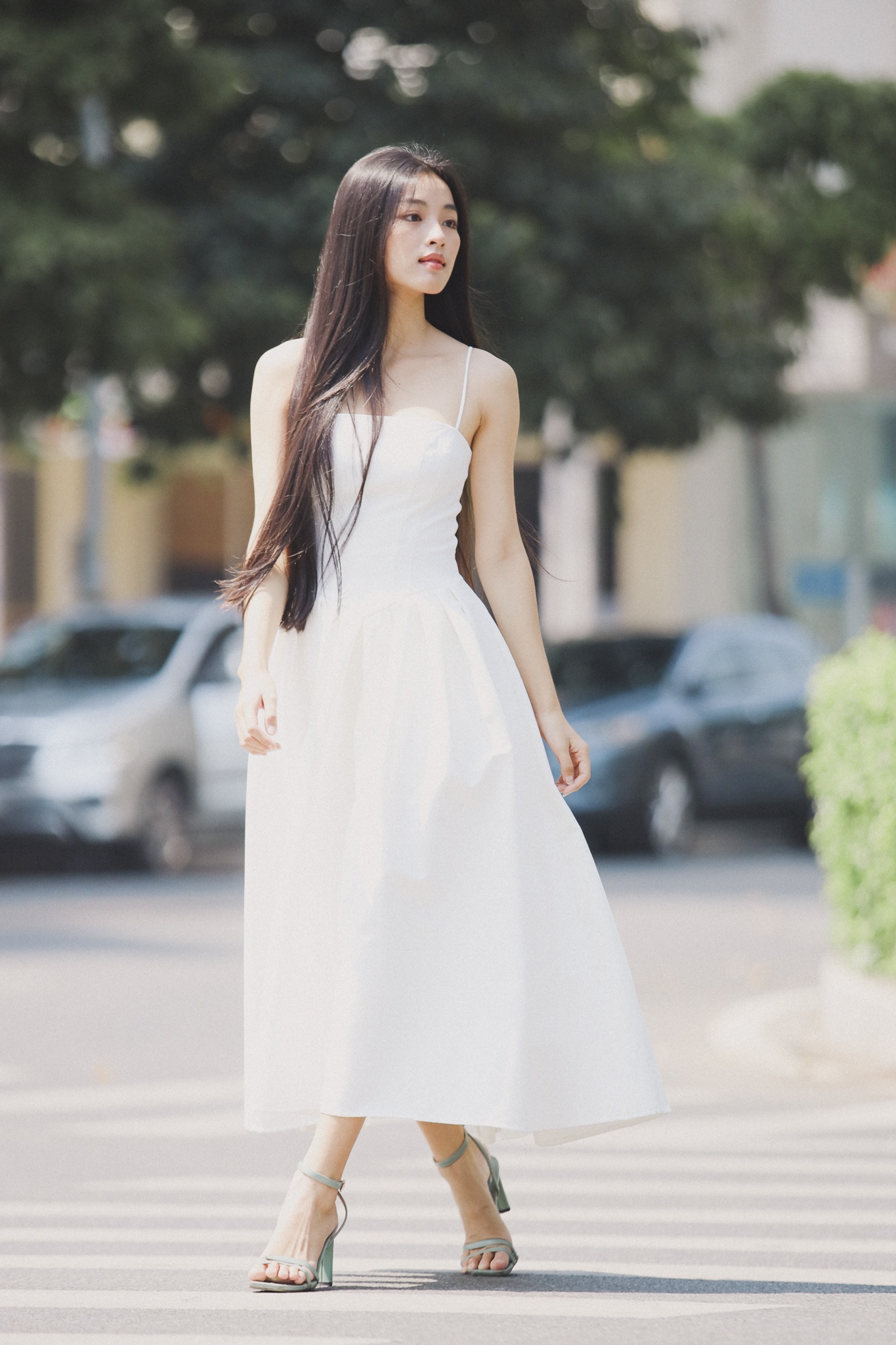 Nhan sac co gai dong Em va Trinh anh 7