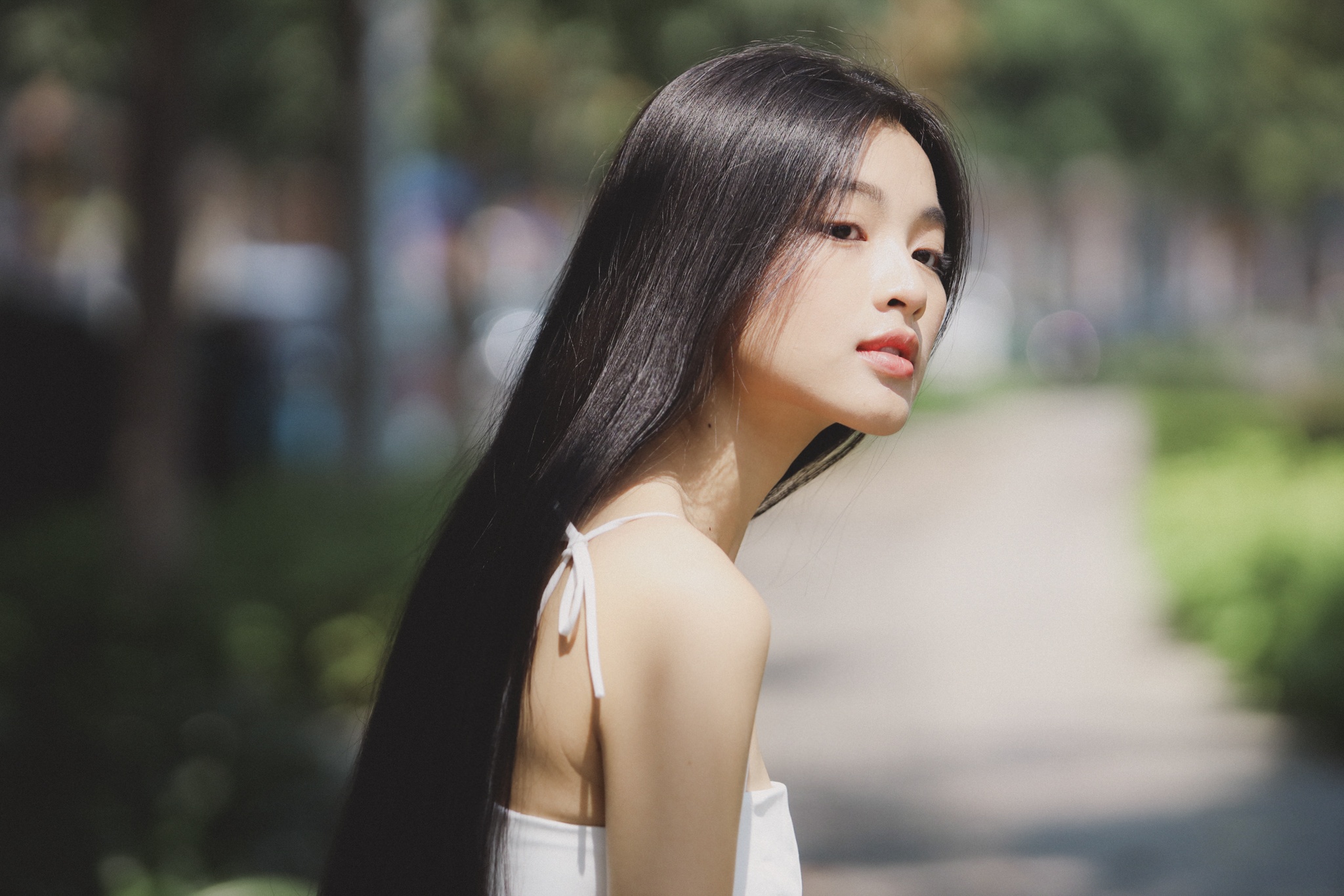 Nhan sac co gai dong Em va Trinh anh 5