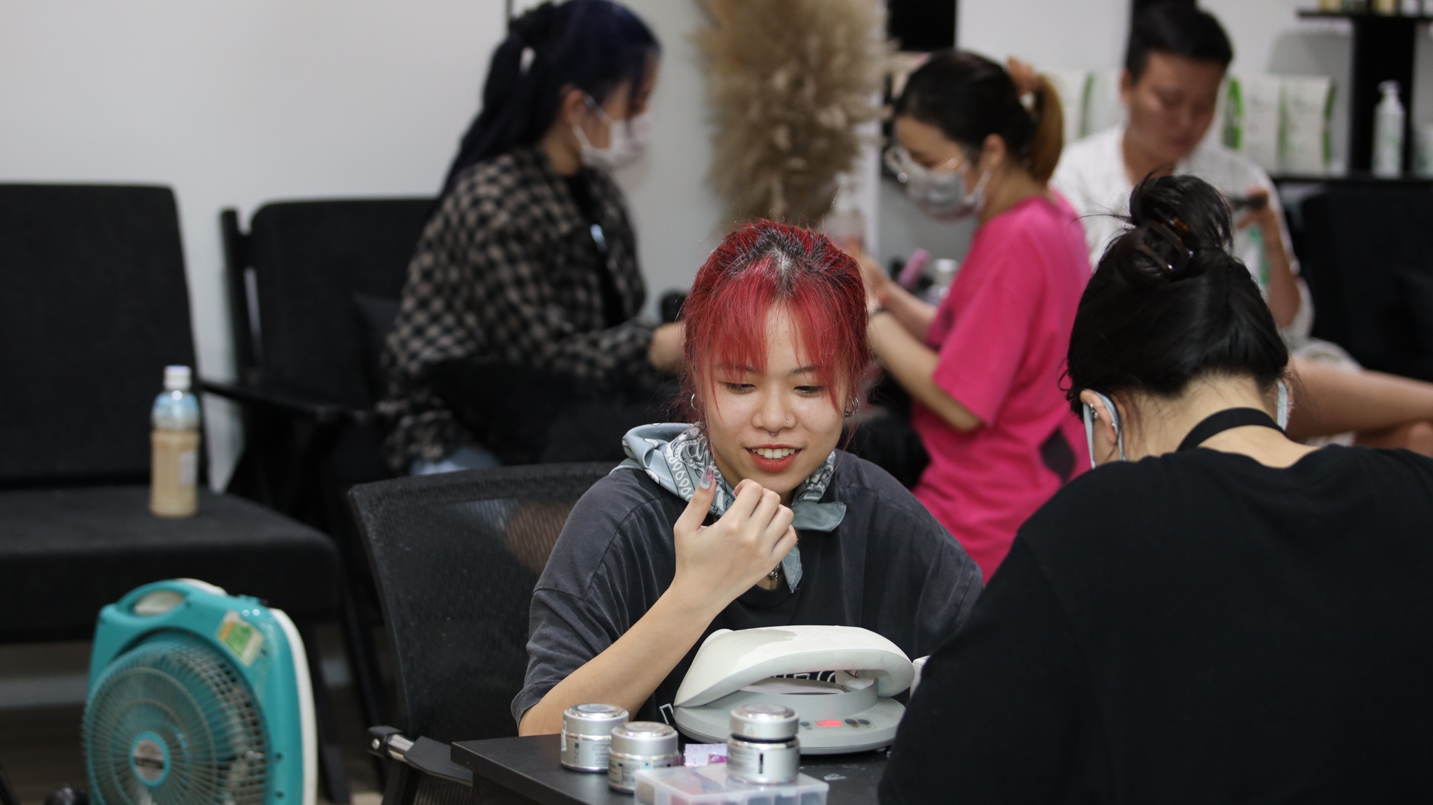 Co gai lam mong cho Suboi anh 13