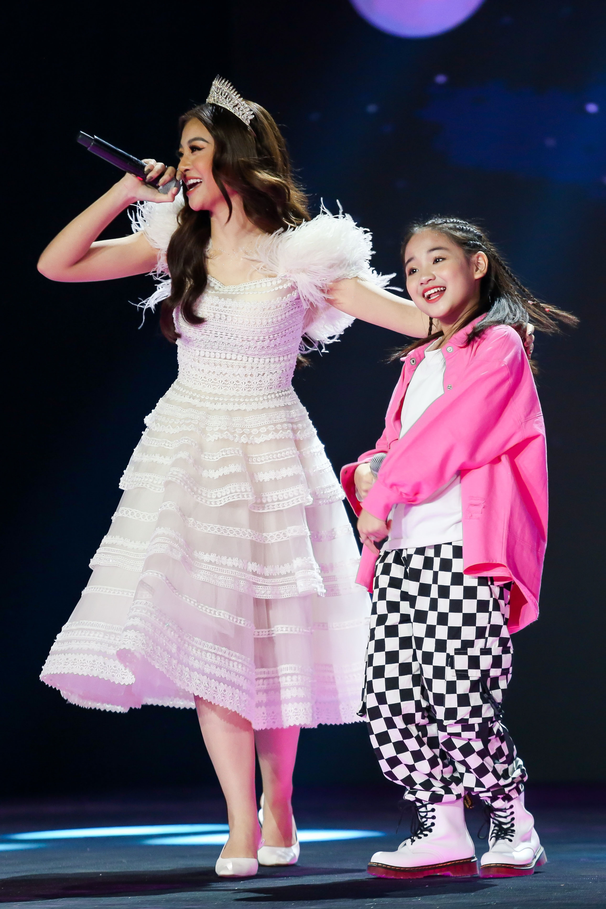 Ha Anh Giong hat Viet nhi anh 7