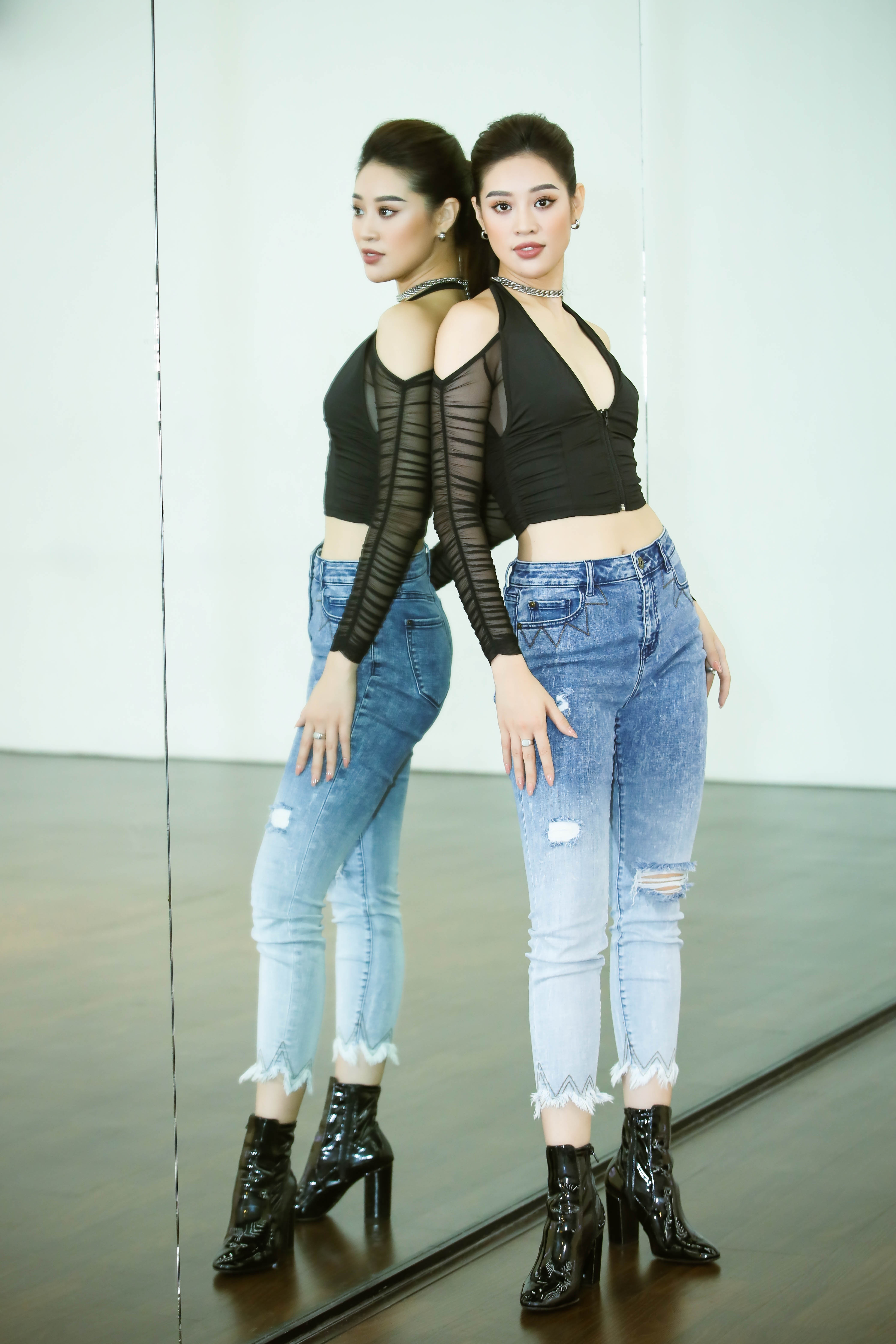 Hoa hau Khanh Van anh 5